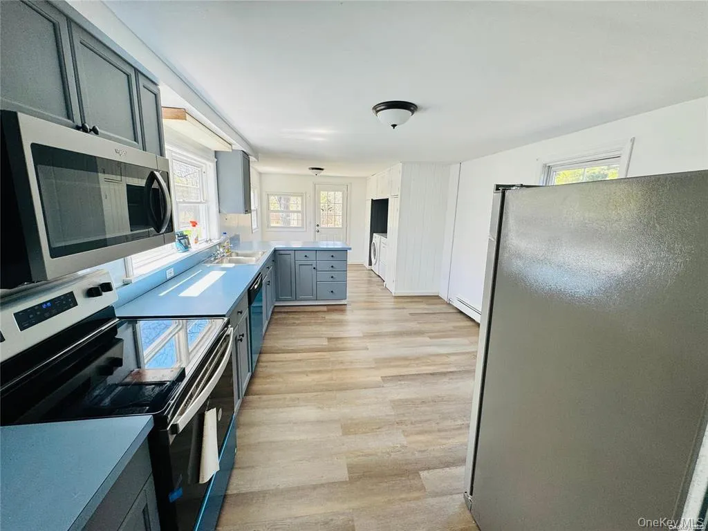 38 Atlantic Avenue, Brookhaven, NY, 3 Bedrooms Bedrooms, 6 Rooms Rooms,1 BathroomBathrooms,Residential,For Rent,Atlantic,0,1034172 38 Atlantic Avenue, Brookhaven, NY, 3 Bedrooms Bedrooms, 6 Rooms Rooms,1 BathroomBathrooms,Residential,For Rent,Atlantic,0,1034172