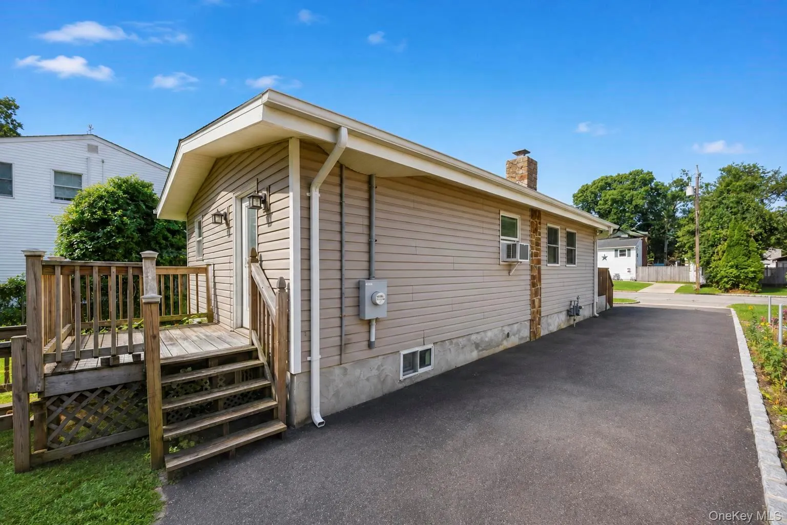 65 Hawthorne Avenue, West Babylon, NY, 2 Bedrooms Bedrooms, 5 Rooms Rooms,1 BathroomBathrooms,Residential,For Rent,Hawthorne,0,1034175 65 Hawthorne Avenue, West Babylon, NY, 2 Bedrooms Bedrooms, 5 Rooms Rooms,1 BathroomBathrooms,Residential,For Rent,Hawthorne,0,1034175