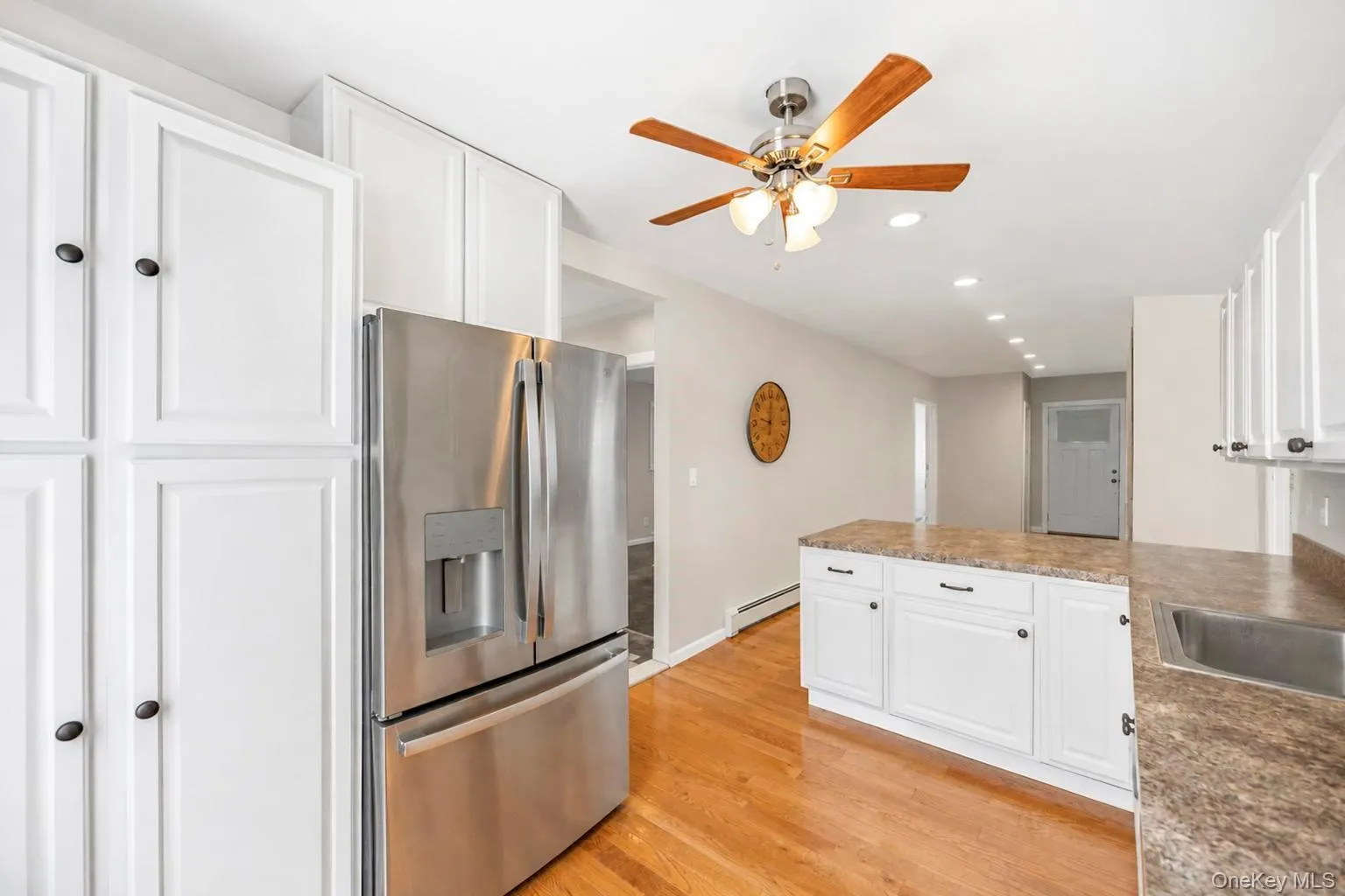 65 Hawthorne Avenue, West Babylon, NY, 2 Bedrooms Bedrooms, 5 Rooms Rooms,1 BathroomBathrooms,Residential,For Rent,Hawthorne,0,1034175 65 Hawthorne Avenue, West Babylon, NY, 2 Bedrooms Bedrooms, 5 Rooms Rooms,1 BathroomBathrooms,Residential,For Rent,Hawthorne,0,1034175
