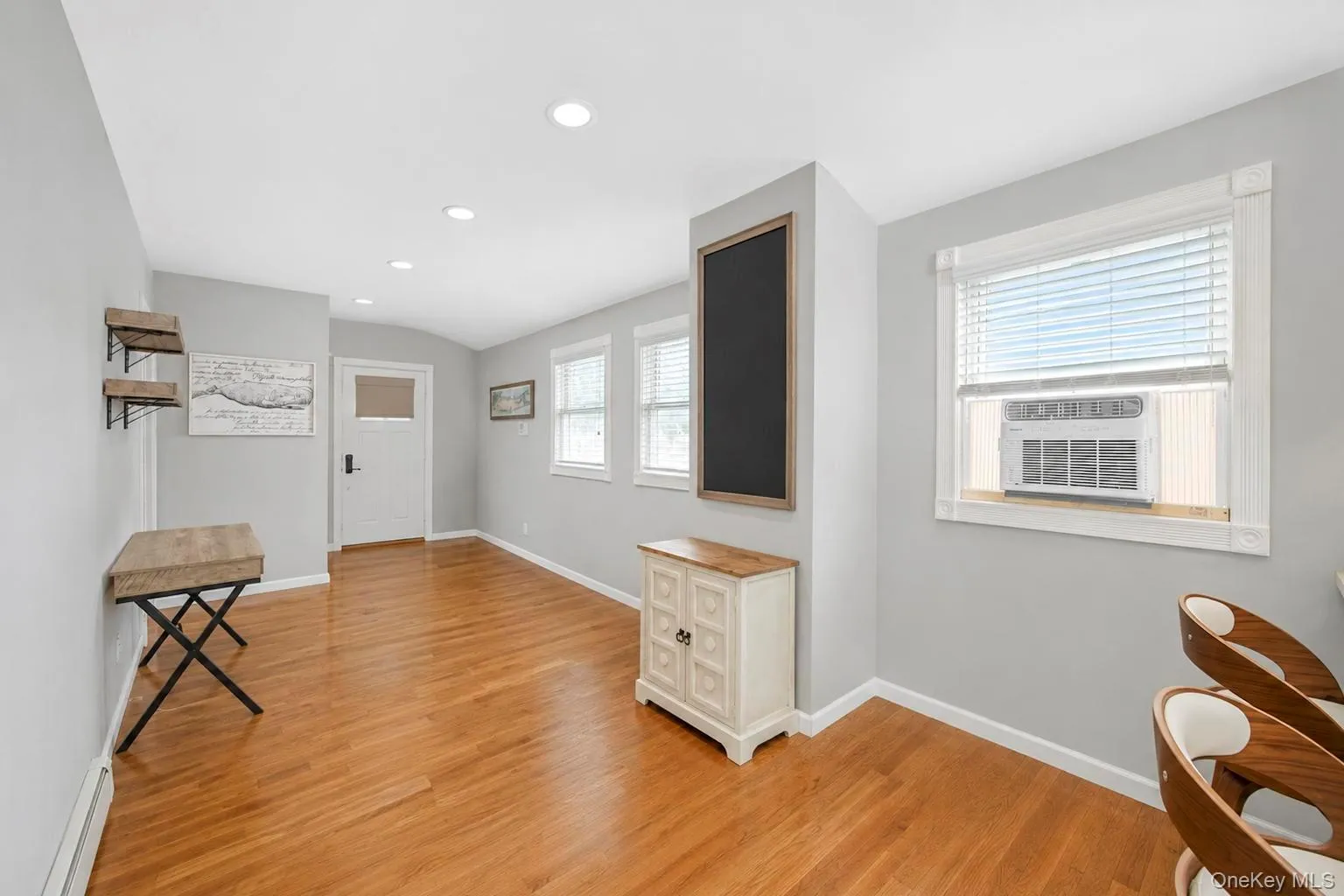 65 Hawthorne Avenue, West Babylon, NY, 2 Bedrooms Bedrooms, 5 Rooms Rooms,1 BathroomBathrooms,Residential,For Rent,Hawthorne,0,1034175 65 Hawthorne Avenue, West Babylon, NY, 2 Bedrooms Bedrooms, 5 Rooms Rooms,1 BathroomBathrooms,Residential,For Rent,Hawthorne,0,1034175
