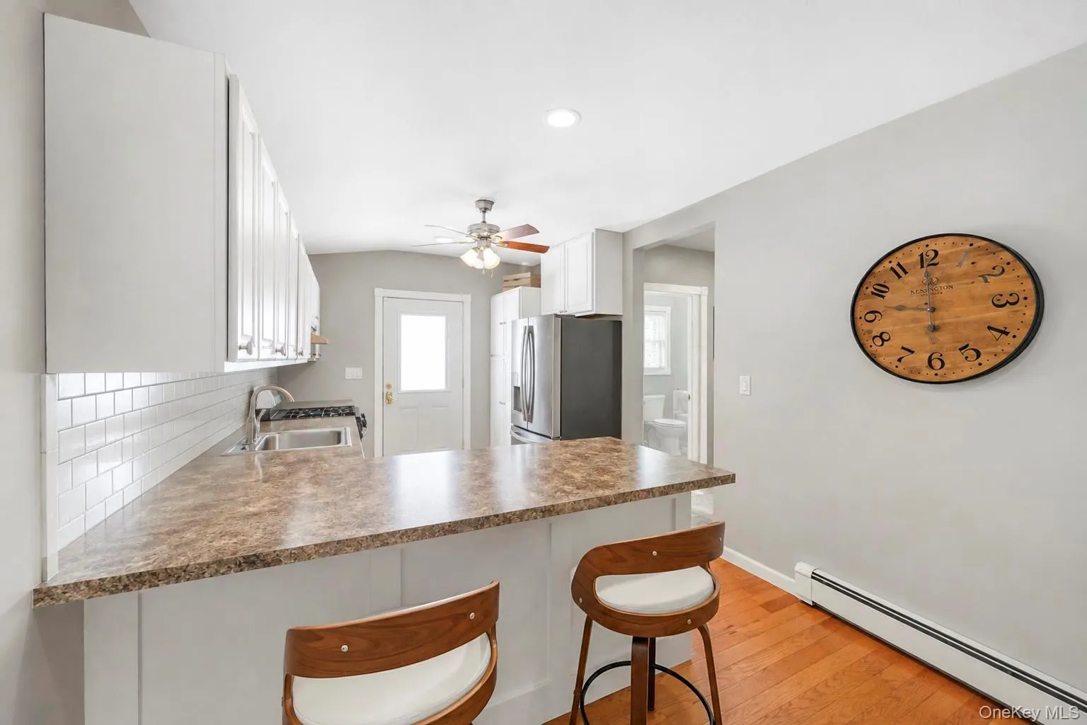 65 Hawthorne Avenue, West Babylon, NY, 2 Bedrooms Bedrooms, 5 Rooms Rooms,1 BathroomBathrooms,Residential,For Rent,Hawthorne,0,1034175 65 Hawthorne Avenue, West Babylon, NY, 2 Bedrooms Bedrooms, 5 Rooms Rooms,1 BathroomBathrooms,Residential,For Rent,Hawthorne,0,1034175