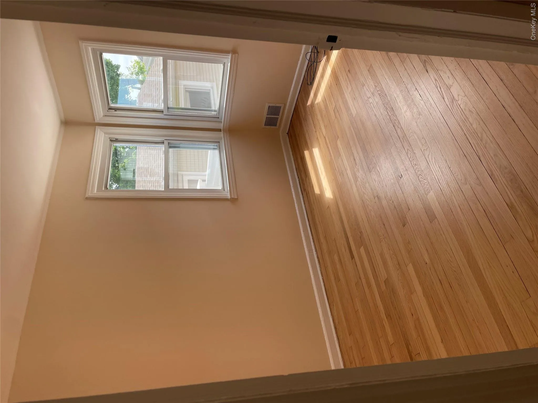 101 Hillside Lane, Oyster Bay, NY, 4 Bedrooms Bedrooms, 7 Rooms Rooms,2 BathroomsBathrooms,Residential Lease,For Rent,Hillside,0,1034184 101 Hillside Lane, Oyster Bay, NY, 4 Bedrooms Bedrooms, 7 Rooms Rooms,2 BathroomsBathrooms,Residential Lease,For Rent,Hillside,0,1034184