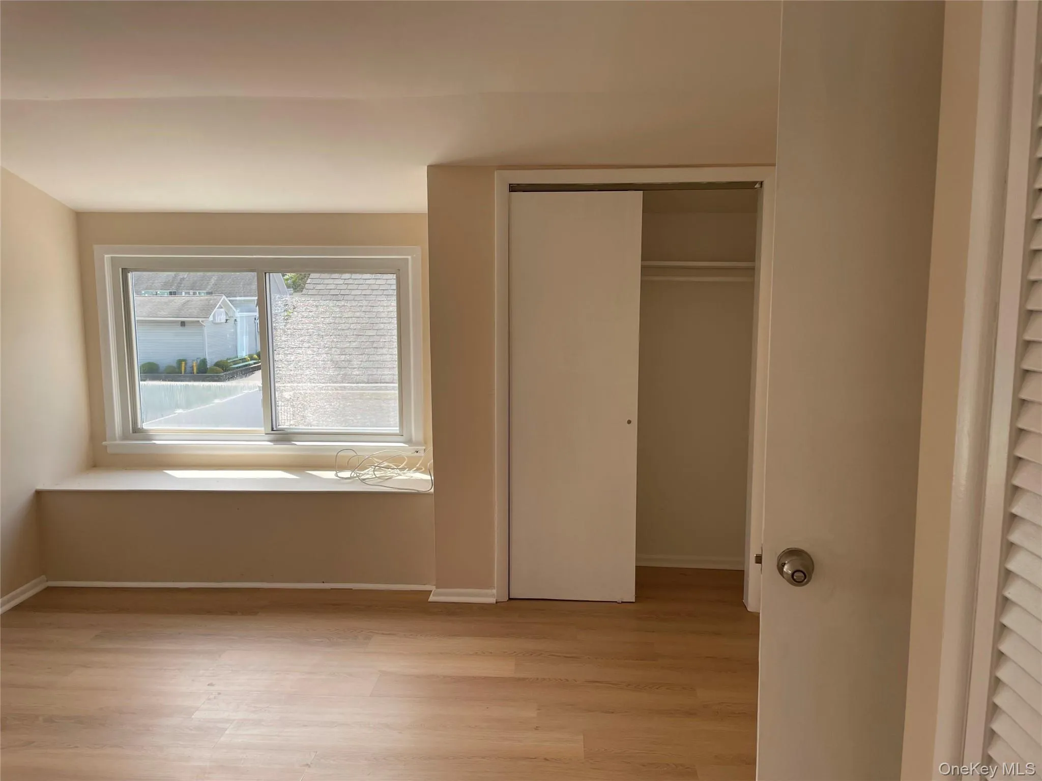 101 Hillside Lane, Oyster Bay, NY, 4 Bedrooms Bedrooms, 7 Rooms Rooms,2 BathroomsBathrooms,Residential Lease,For Rent,Hillside,0,1034184 101 Hillside Lane, Oyster Bay, NY, 4 Bedrooms Bedrooms, 7 Rooms Rooms,2 BathroomsBathrooms,Residential Lease,For Rent,Hillside,0,1034184