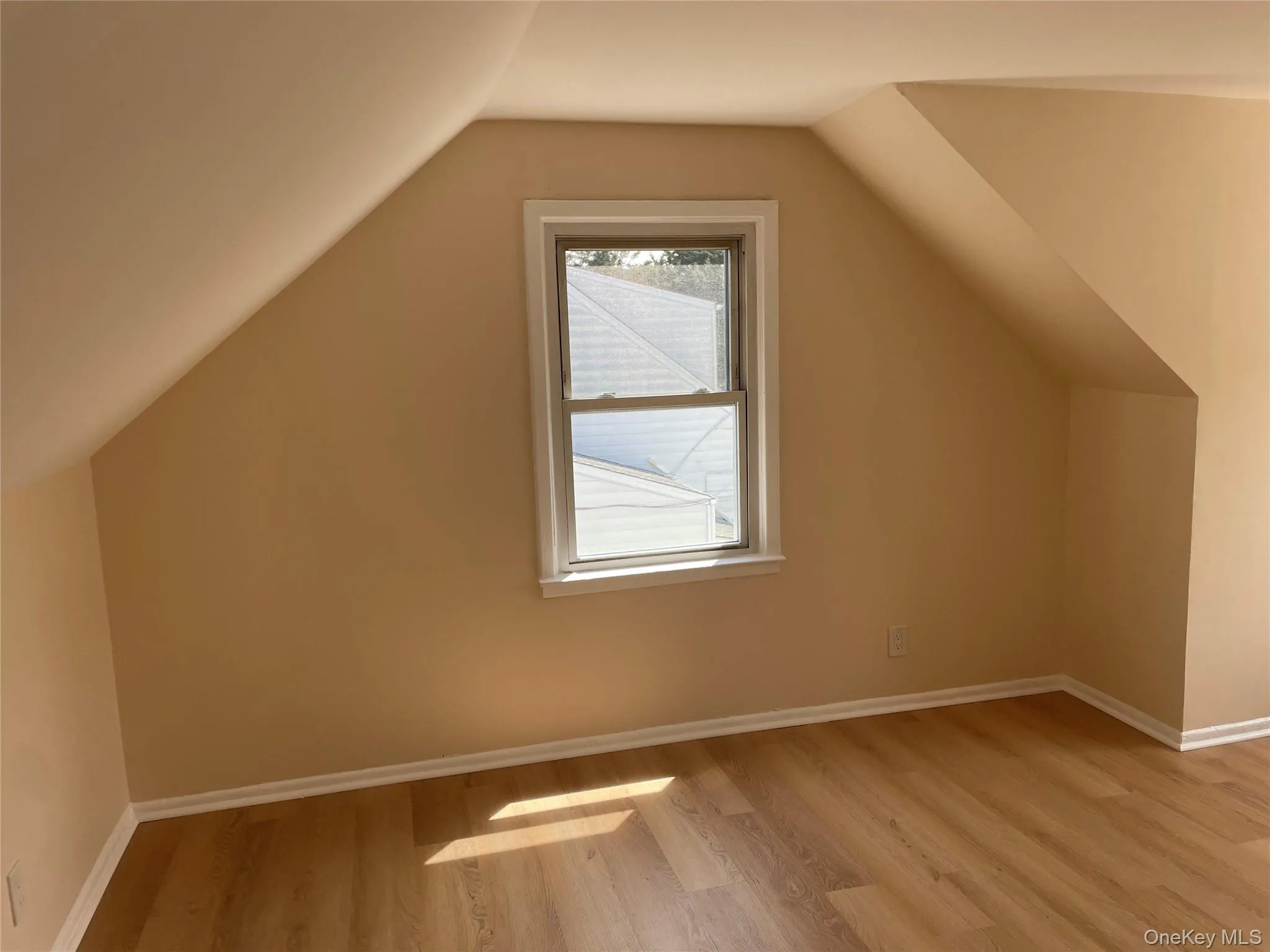 101 Hillside Lane, Oyster Bay, NY, 4 Bedrooms Bedrooms, 7 Rooms Rooms,2 BathroomsBathrooms,Residential Lease,For Rent,Hillside,0,1034184 101 Hillside Lane, Oyster Bay, NY, 4 Bedrooms Bedrooms, 7 Rooms Rooms,2 BathroomsBathrooms,Residential Lease,For Rent,Hillside,0,1034184