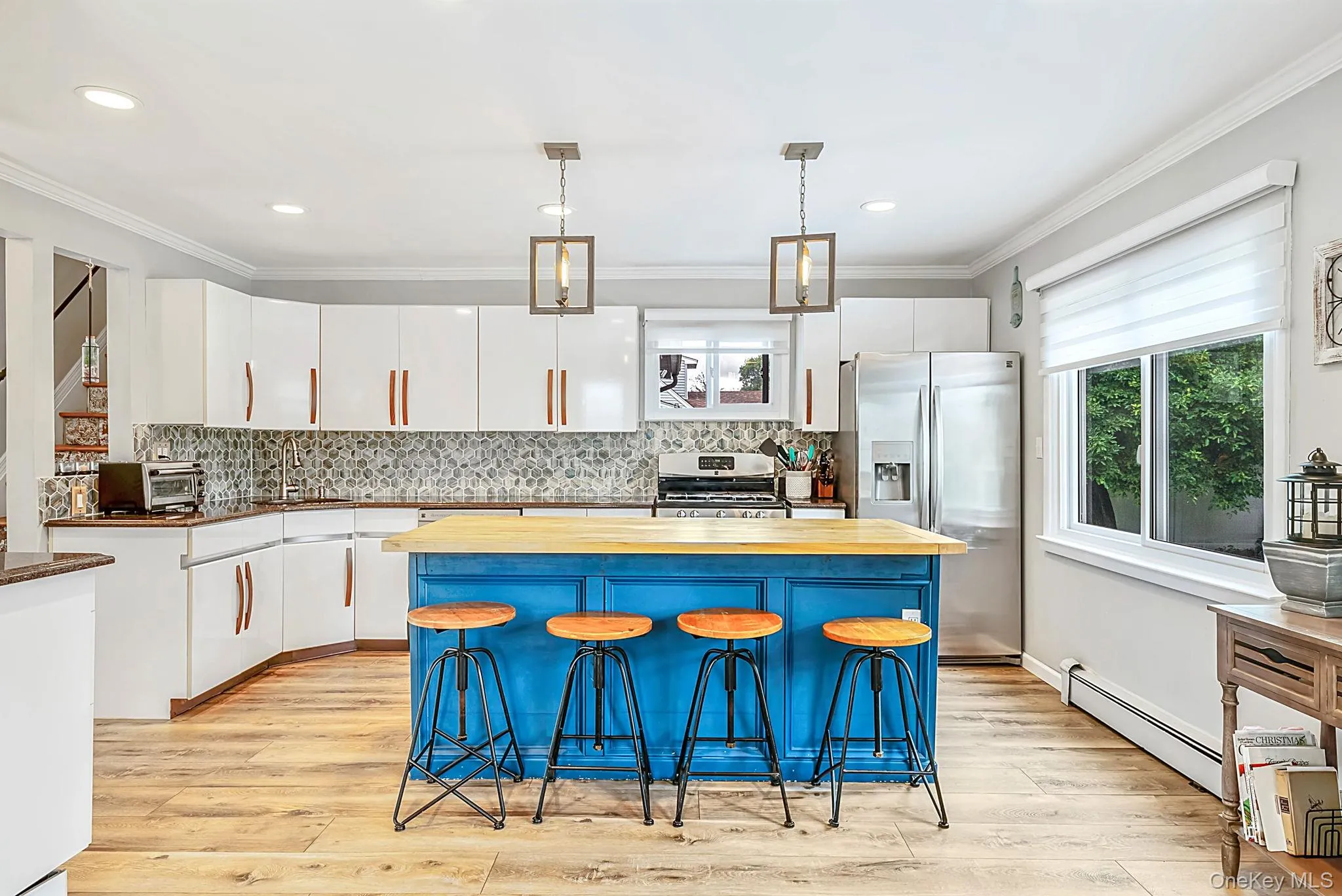 236 36th Street, Babylon, NY, 4 Bedrooms Bedrooms, 8 Rooms Rooms,2 BathroomsBathrooms,Residential,For Rent,36th,0,1034187 236 36th Street, Babylon, NY, 4 Bedrooms Bedrooms, 8 Rooms Rooms,2 BathroomsBathrooms,Residential,For Rent,36th,0,1034187
