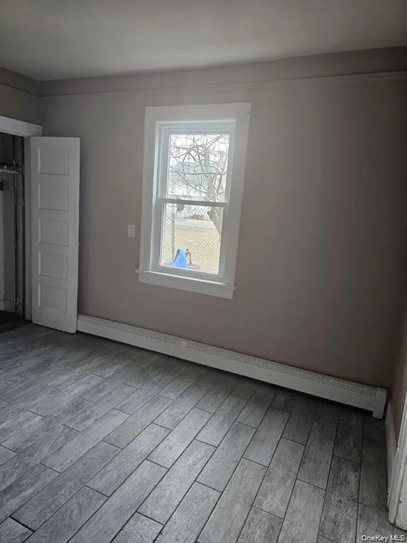 286 Yale Street, Hempstead, NY, 1 Bedroom Bedrooms, 3 Rooms Rooms,1 BathroomBathrooms,Residential Lease,For Rent,Yale,0,1034188 286 Yale Street, Hempstead, NY, 1 Bedroom Bedrooms, 3 Rooms Rooms,1 BathroomBathrooms,Residential Lease,For Rent,Yale,0,1034188