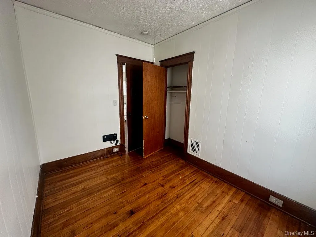 45 Fulton Avenue, Poughkeepsie, NY, 1 Bedroom Bedrooms, 3 Rooms Rooms,1 BathroomBathrooms,Residential Lease,For Rent,Fulton,0,1034192 45 Fulton Avenue, Poughkeepsie, NY, 1 Bedroom Bedrooms, 3 Rooms Rooms,1 BathroomBathrooms,Residential Lease,For Rent,Fulton,0,1034192