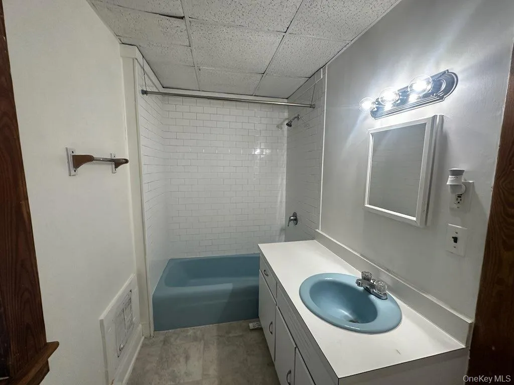 large bright bathroom with tub large bright bathroom with tub