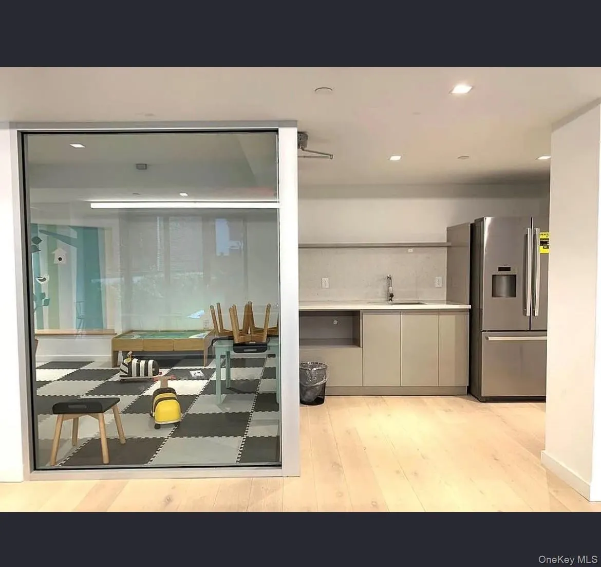 567 Ocean Avenue, New York, NY, 1 Bedroom Bedrooms, 2 Rooms Rooms,1 BathroomBathrooms,Residential Lease,For Rent,Ocean,0,1034193 567 Ocean Avenue, New York, NY, 1 Bedroom Bedrooms, 2 Rooms Rooms,1 BathroomBathrooms,Residential Lease,For Rent,Ocean,0,1034193