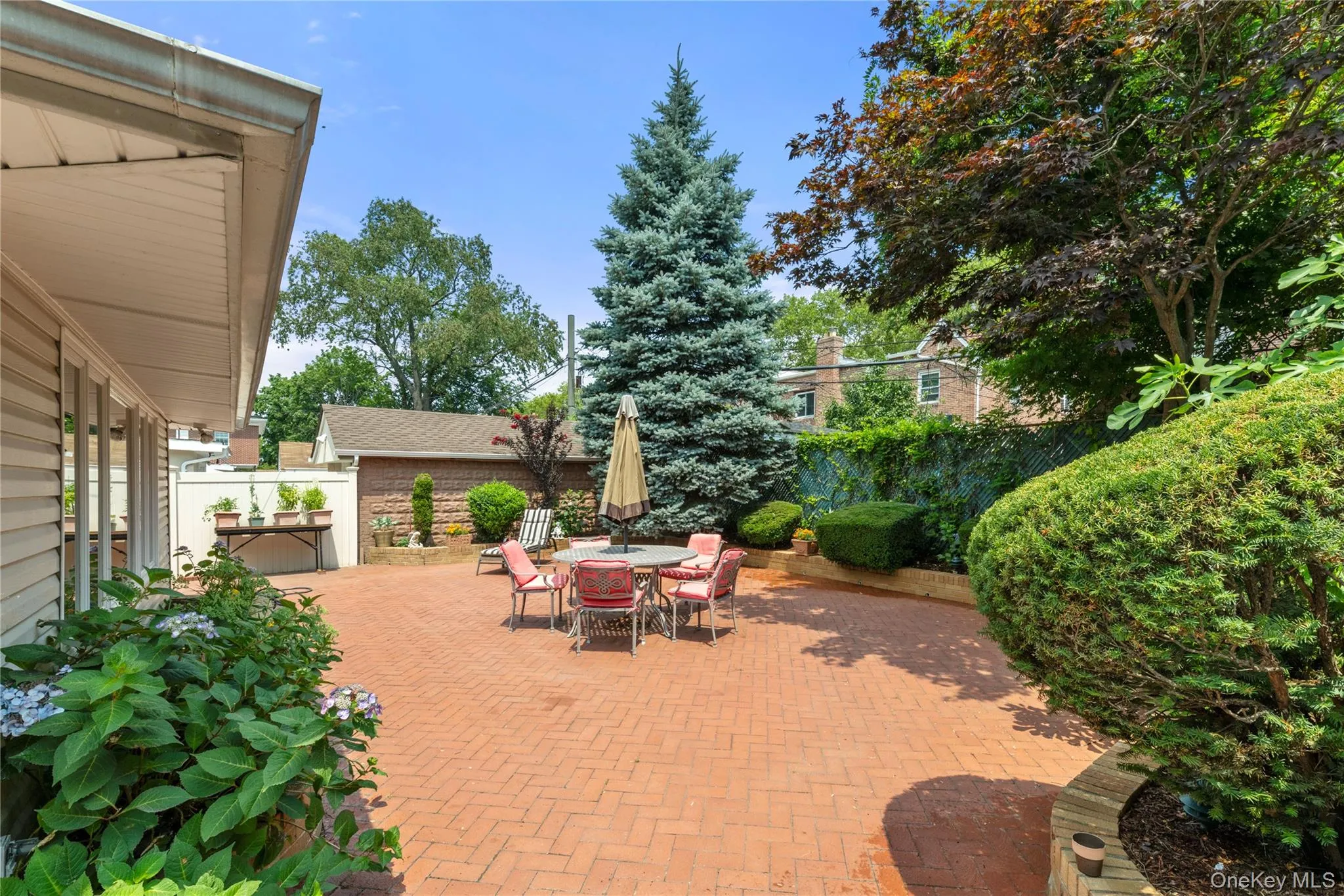 7349 196th Place, New York, NY, 3 Bedrooms Bedrooms, 8 Rooms Rooms,3 BathroomsBathrooms,Residential,For Rent,196th,0,1034194 7349 196th Place, New York, NY, 3 Bedrooms Bedrooms, 8 Rooms Rooms,3 BathroomsBathrooms,Residential,For Rent,196th,0,1034194