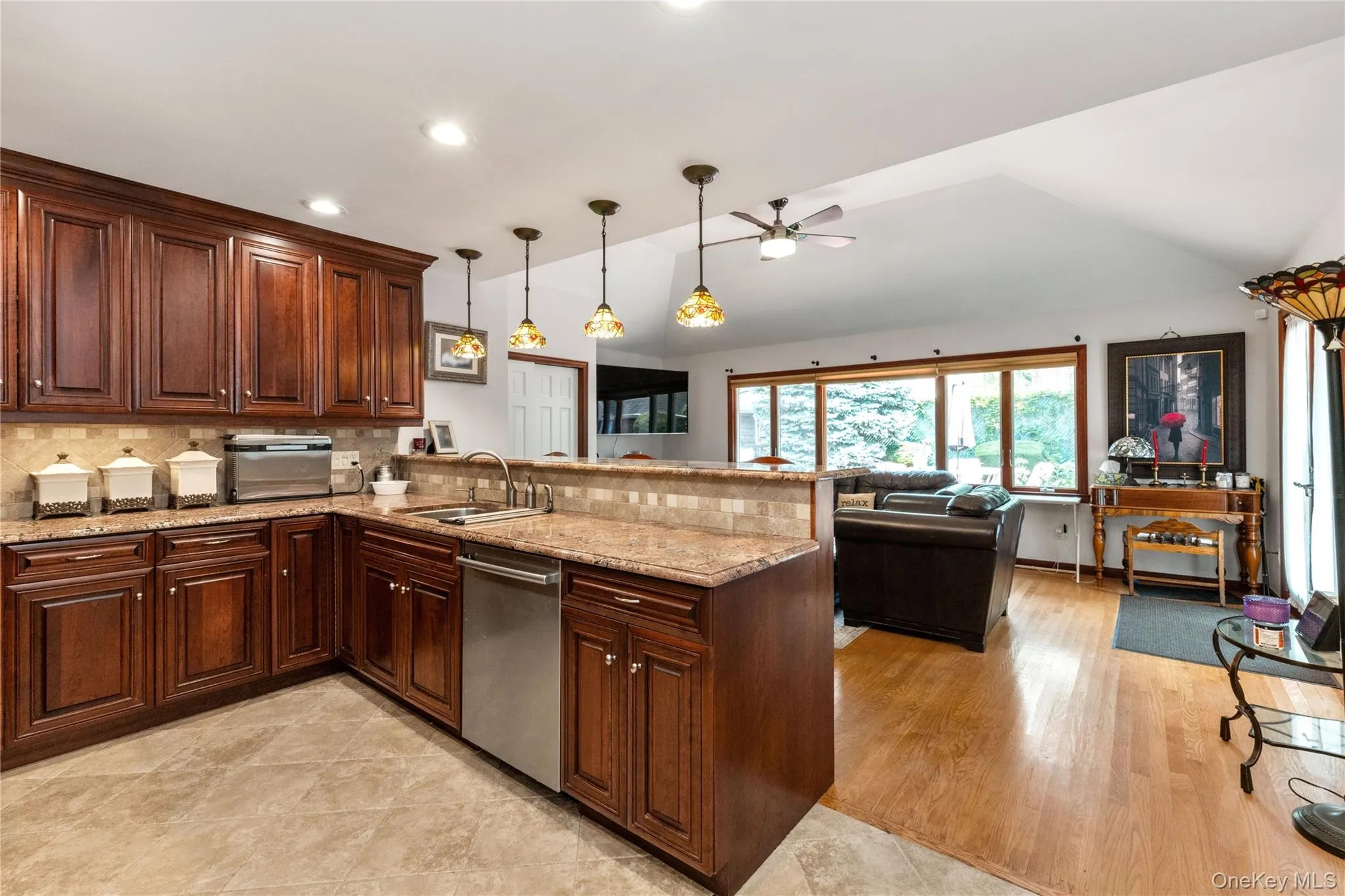 7349 196th Place, New York, NY, 3 Bedrooms Bedrooms, 8 Rooms Rooms,3 BathroomsBathrooms,Residential,For Rent,196th,0,1034194 7349 196th Place, New York, NY, 3 Bedrooms Bedrooms, 8 Rooms Rooms,3 BathroomsBathrooms,Residential,For Rent,196th,0,1034194