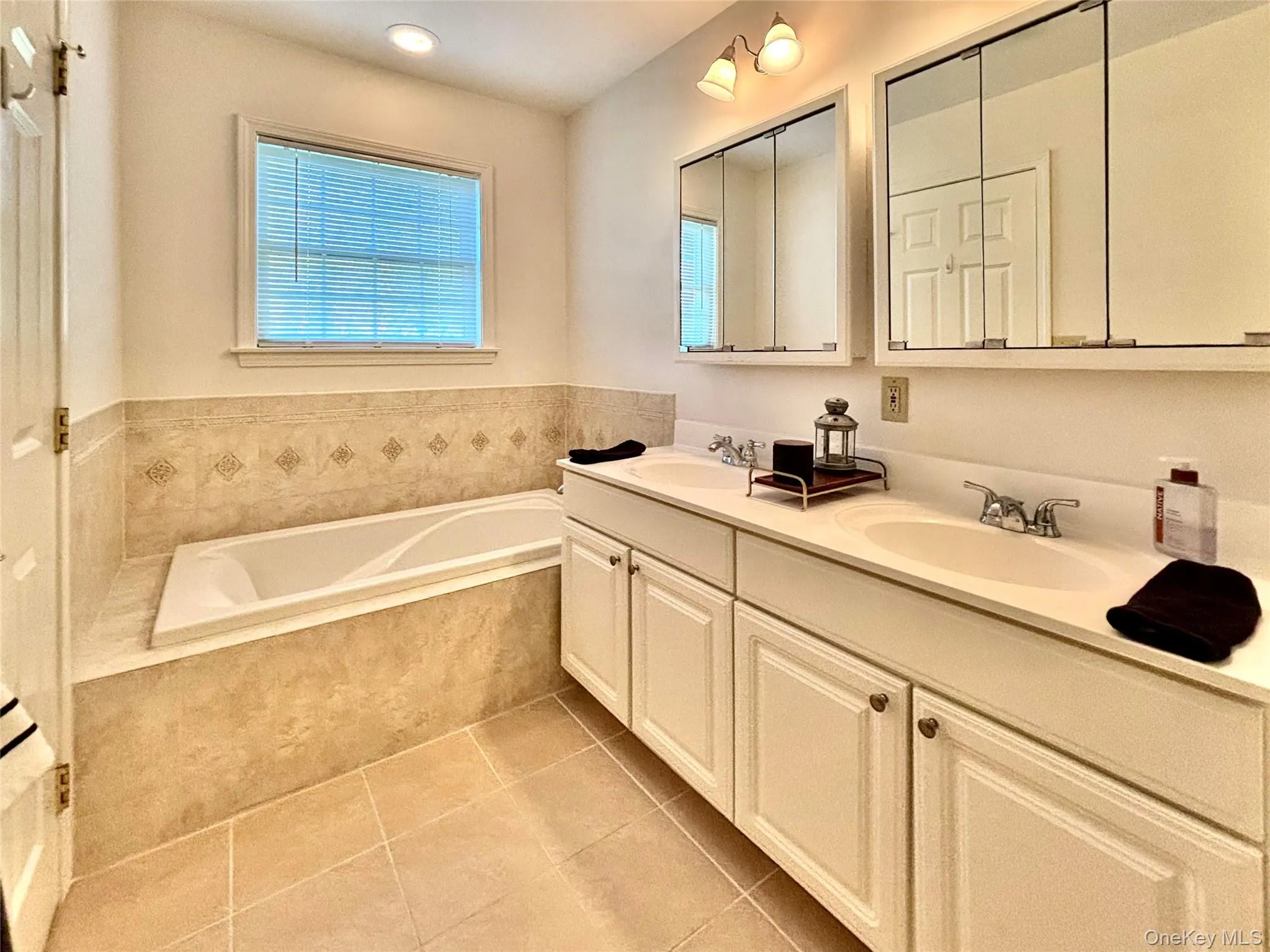 Primary bath with soaking tub Primary bath with soaking tub