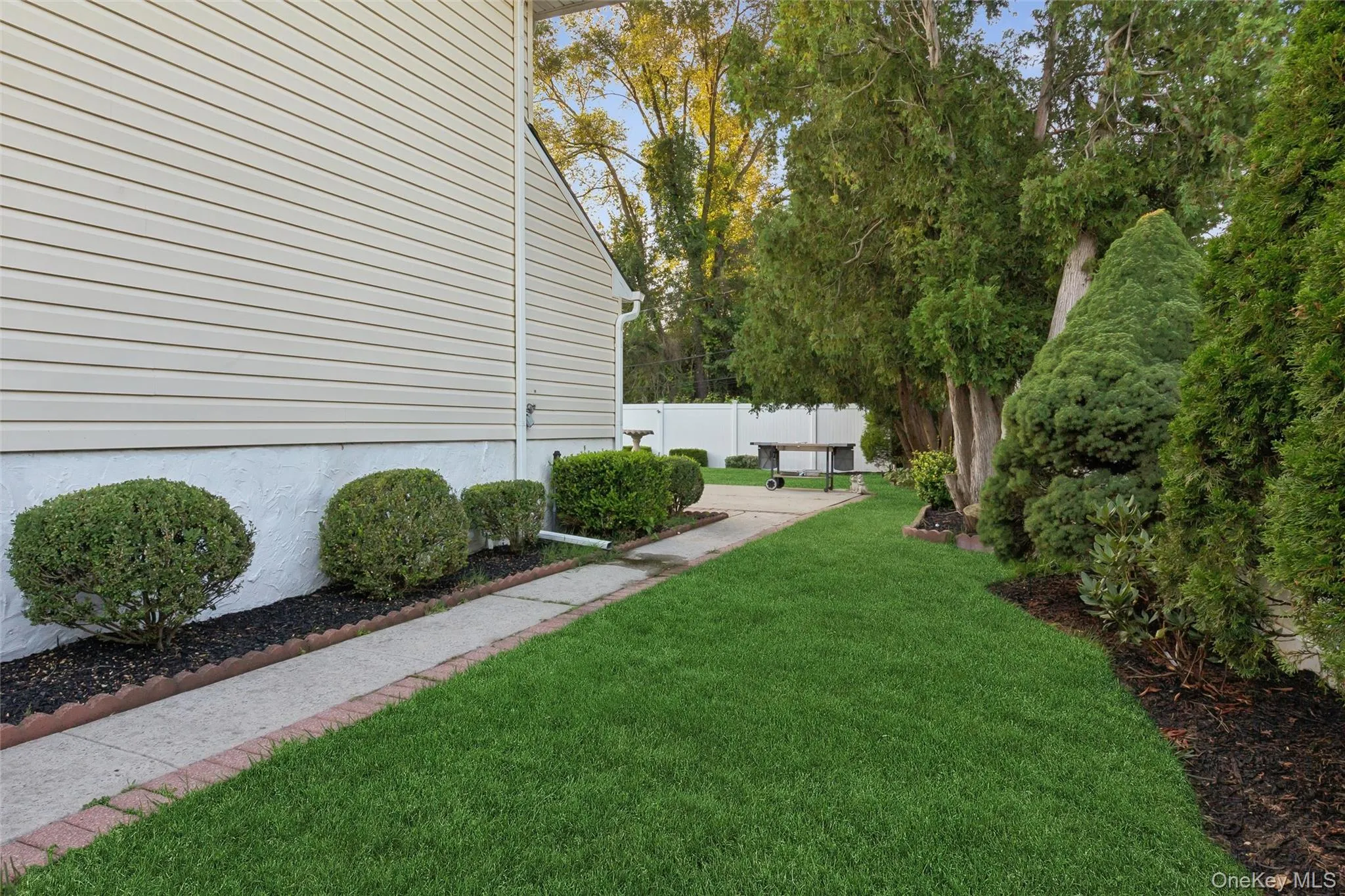 12 Palo Alto Drive, Oyster Bay, NY, 4 Bedrooms Bedrooms, 8 Rooms Rooms,2 BathroomsBathrooms,Residential,For Rent,Palo Alto,0,1034207 12 Palo Alto Drive, Oyster Bay, NY, 4 Bedrooms Bedrooms, 8 Rooms Rooms,2 BathroomsBathrooms,Residential,For Rent,Palo Alto,0,1034207