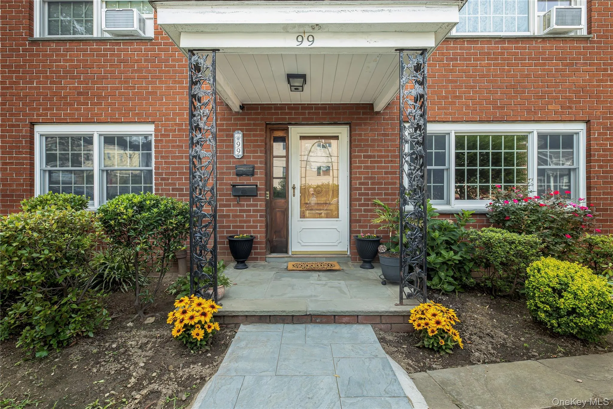 99 Clarendon Avenue, Yonkers, NY, 3 Bedrooms Bedrooms, 6 Rooms Rooms,2 BathroomsBathrooms,Residential Lease,For Rent,Clarendon,0,1034210 99 Clarendon Avenue, Yonkers, NY, 3 Bedrooms Bedrooms, 6 Rooms Rooms,2 BathroomsBathrooms,Residential Lease,For Rent,Clarendon,0,1034210