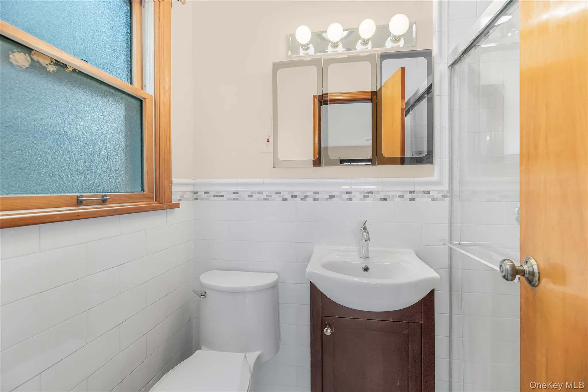 99 Clarendon Avenue, Yonkers, NY, 3 Bedrooms Bedrooms, 6 Rooms Rooms,2 BathroomsBathrooms,Residential Lease,For Rent,Clarendon,0,1034210 99 Clarendon Avenue, Yonkers, NY, 3 Bedrooms Bedrooms, 6 Rooms Rooms,2 BathroomsBathrooms,Residential Lease,For Rent,Clarendon,0,1034210