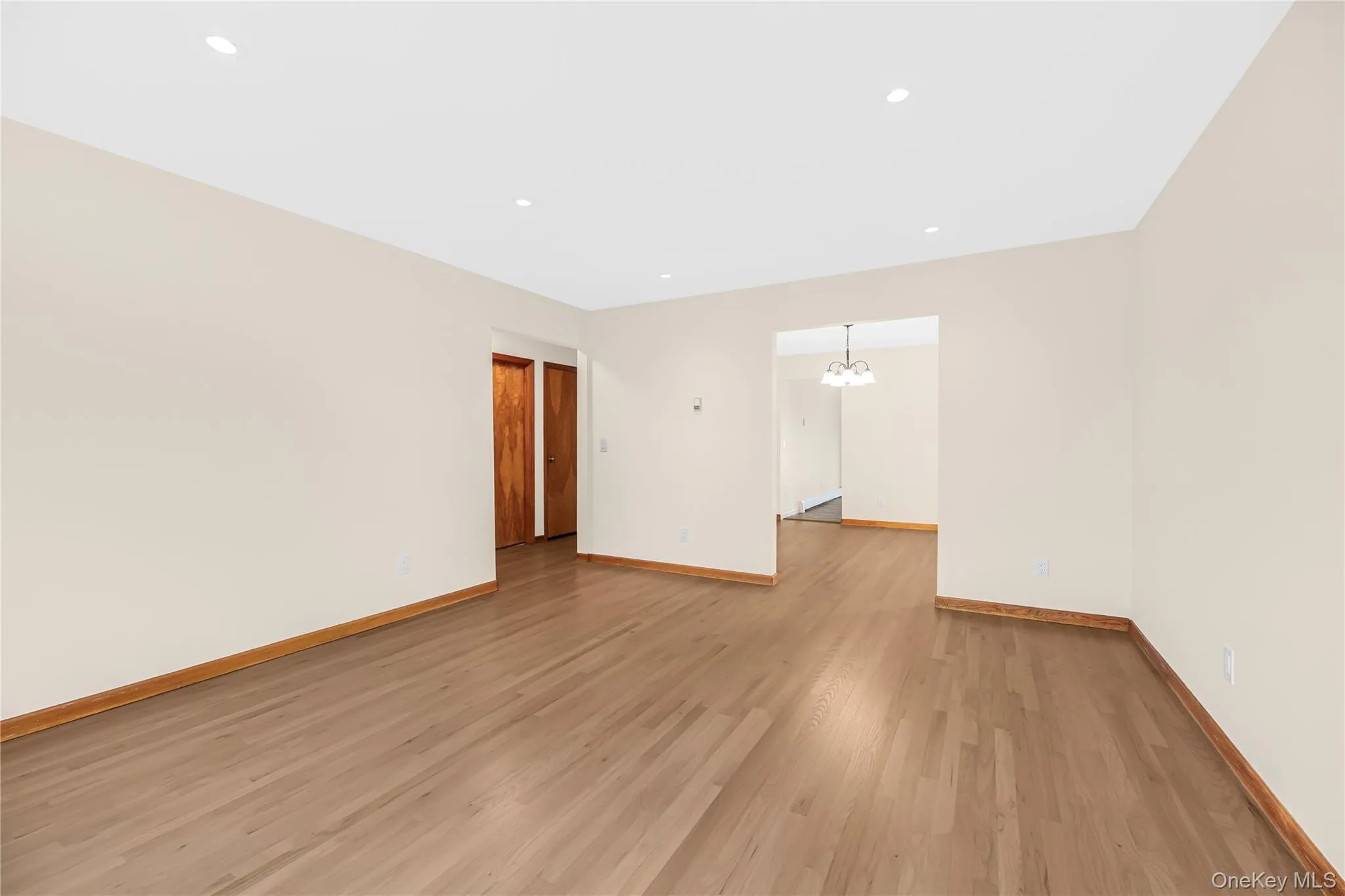 99 Clarendon Avenue, Yonkers, NY, 3 Bedrooms Bedrooms, 6 Rooms Rooms,2 BathroomsBathrooms,Residential Lease,For Rent,Clarendon,0,1034210 99 Clarendon Avenue, Yonkers, NY, 3 Bedrooms Bedrooms, 6 Rooms Rooms,2 BathroomsBathrooms,Residential Lease,For Rent,Clarendon,0,1034210