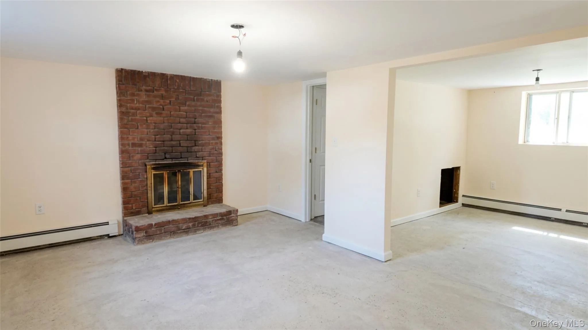 2 Custom Lane, Brookhaven, NY, 5 Bedrooms Bedrooms, 10 Rooms Rooms,2 BathroomsBathrooms,Residential,For Rent,Custom,0,1034212 2 Custom Lane, Brookhaven, NY, 5 Bedrooms Bedrooms, 10 Rooms Rooms,2 BathroomsBathrooms,Residential,For Rent,Custom,0,1034212