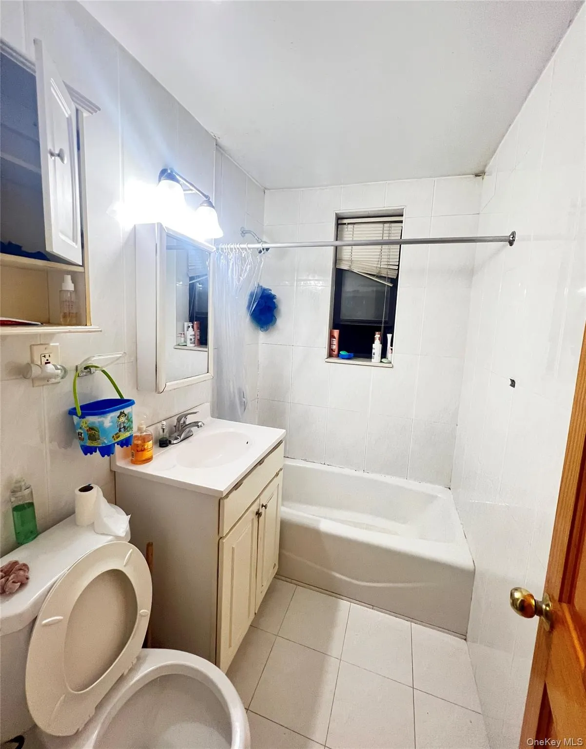 84-25 Elmhurst Avenue, New York, NY, 3 Bedrooms Bedrooms, 6 Rooms Rooms,1 BathroomBathrooms,Residential,For Rent,Elmhurst,0,1034214 84-25 Elmhurst Avenue, New York, NY, 3 Bedrooms Bedrooms, 6 Rooms Rooms,1 BathroomBathrooms,Residential,For Rent,Elmhurst,0,1034214