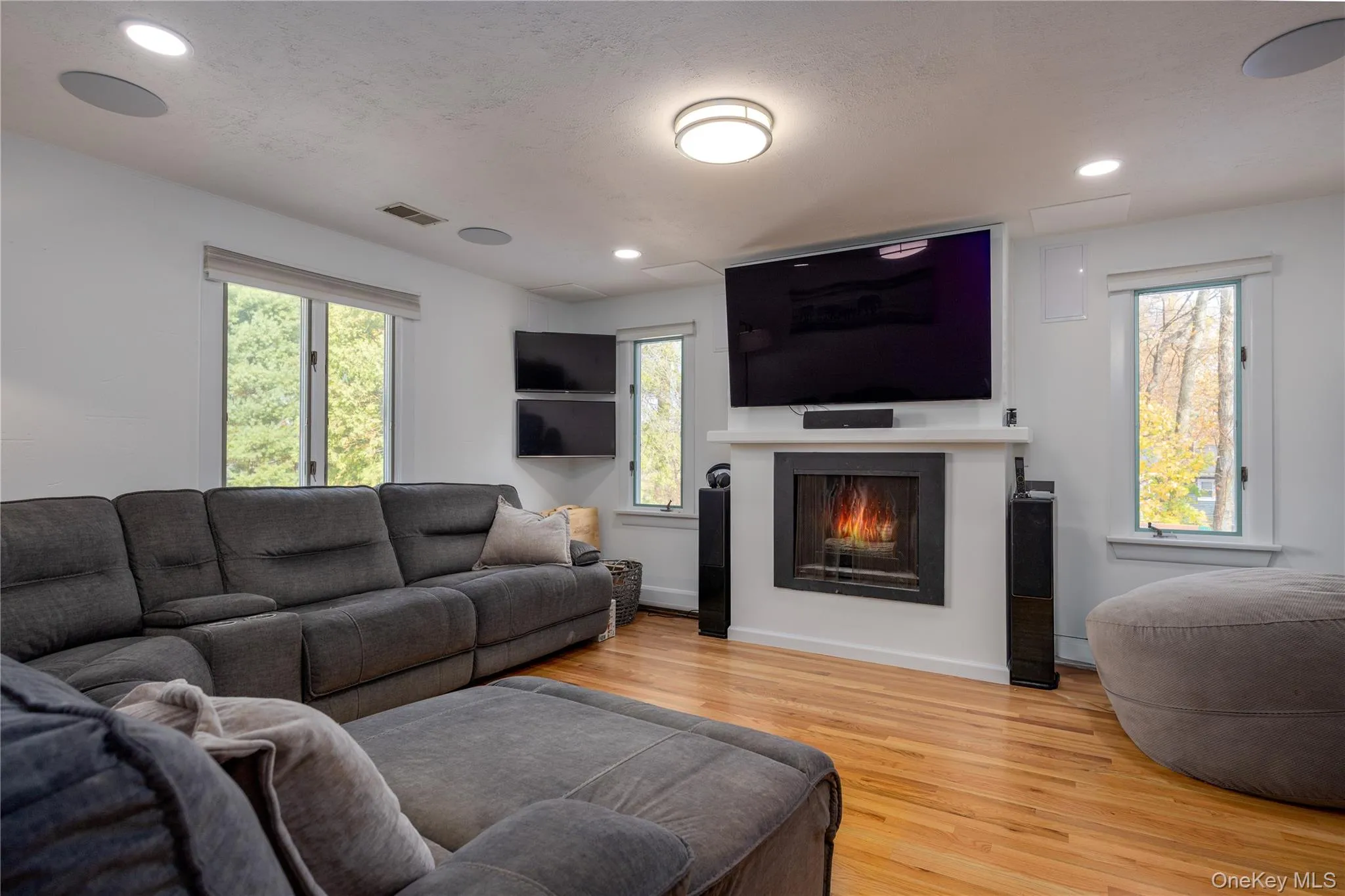 8 Loran Court, Clarkstown, NY, 3 Bedrooms Bedrooms, 10 Rooms Rooms,2 BathroomsBathrooms,Residential Lease,For Rent,Loran,0,1034224 8 Loran Court, Clarkstown, NY, 3 Bedrooms Bedrooms, 10 Rooms Rooms,2 BathroomsBathrooms,Residential Lease,For Rent,Loran,0,1034224