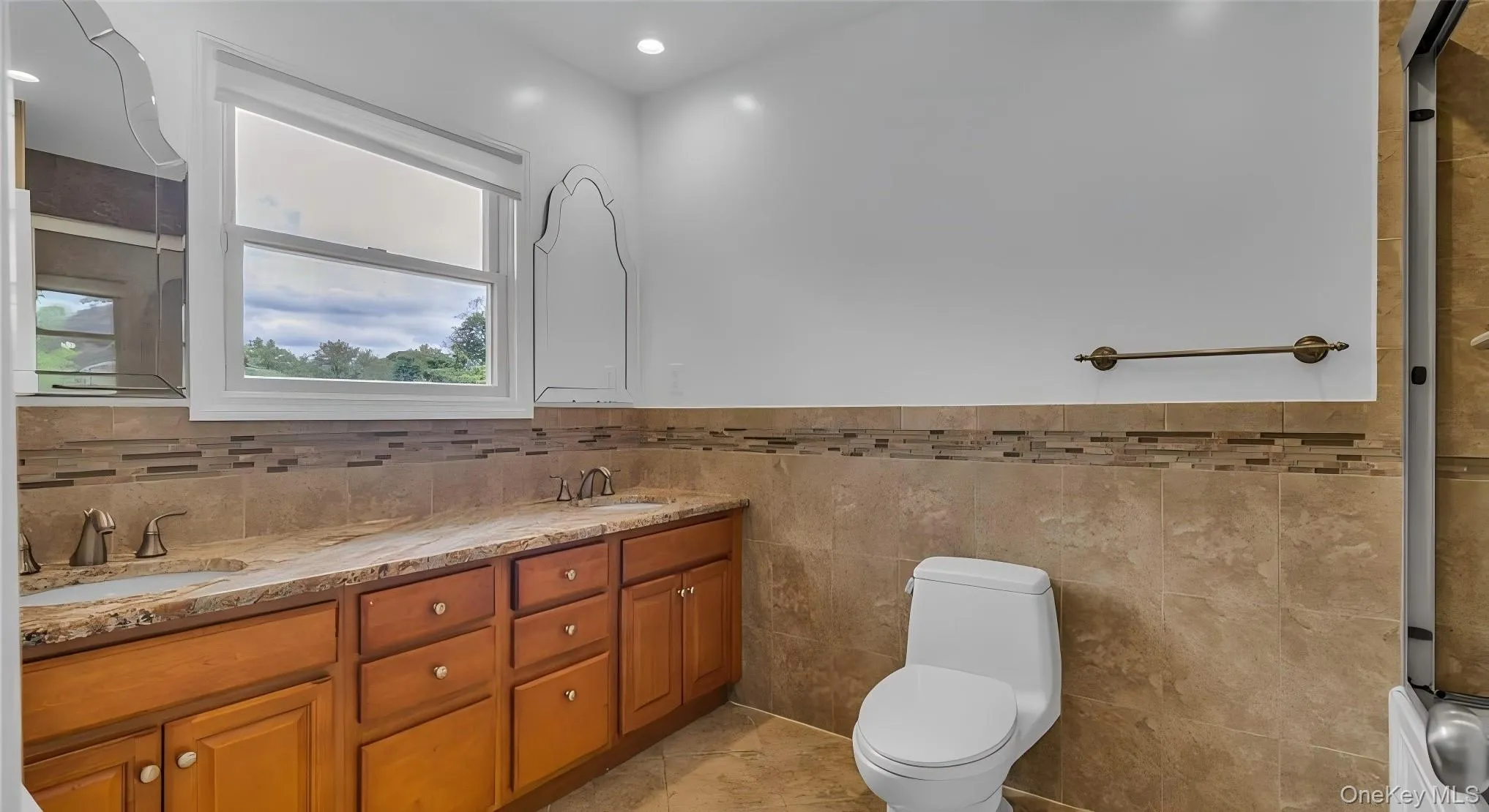 136 Lee Road, Hempstead, NY, 4 Bedrooms Bedrooms, 12 Rooms Rooms,2 BathroomsBathrooms,Residential Lease,For Rent,Lee,0,1034229 136 Lee Road, Hempstead, NY, 4 Bedrooms Bedrooms, 12 Rooms Rooms,2 BathroomsBathrooms,Residential Lease,For Rent,Lee,0,1034229