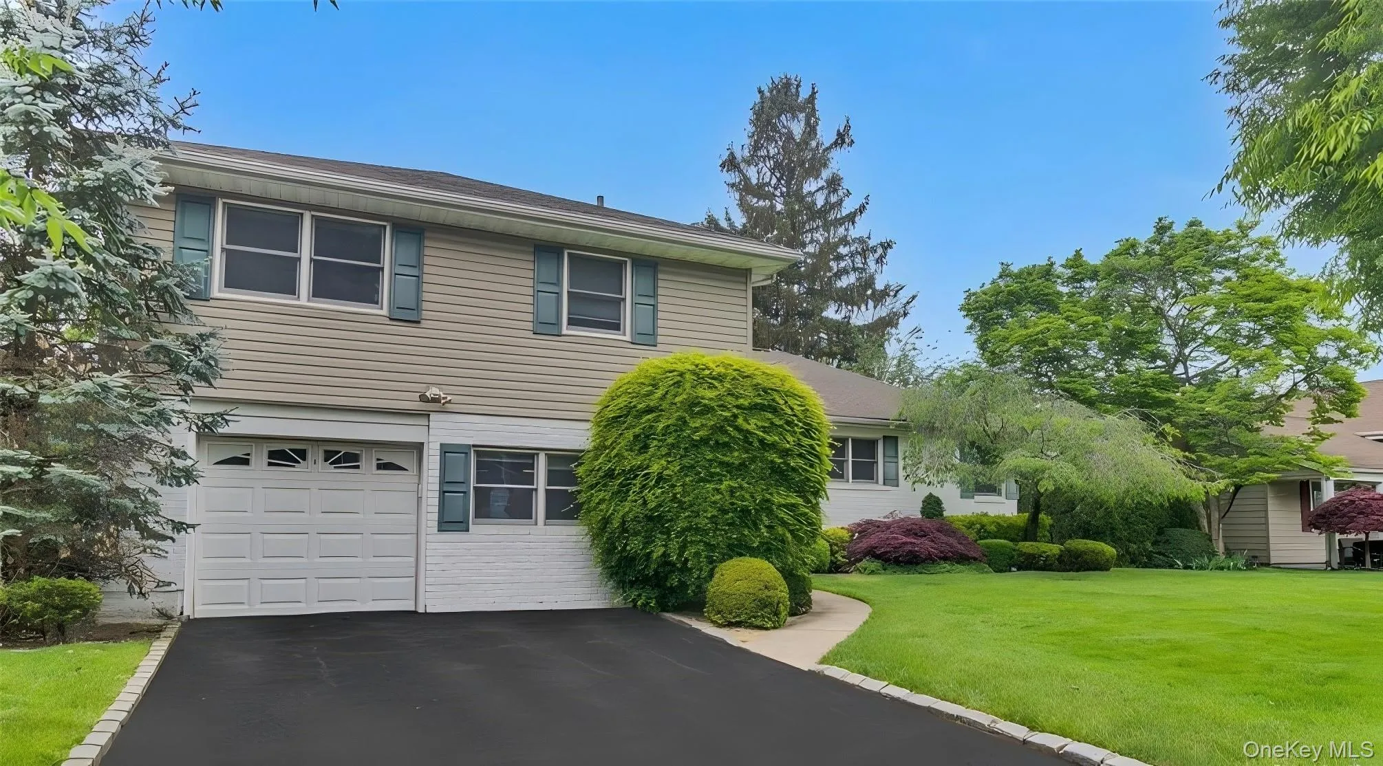 136 Lee Road, Hempstead, NY, 4 Bedrooms Bedrooms, 12 Rooms Rooms,2 BathroomsBathrooms,Residential Lease,For Rent,Lee,0,1034229 136 Lee Road, Hempstead, NY, 4 Bedrooms Bedrooms, 12 Rooms Rooms,2 BathroomsBathrooms,Residential Lease,For Rent,Lee,0,1034229