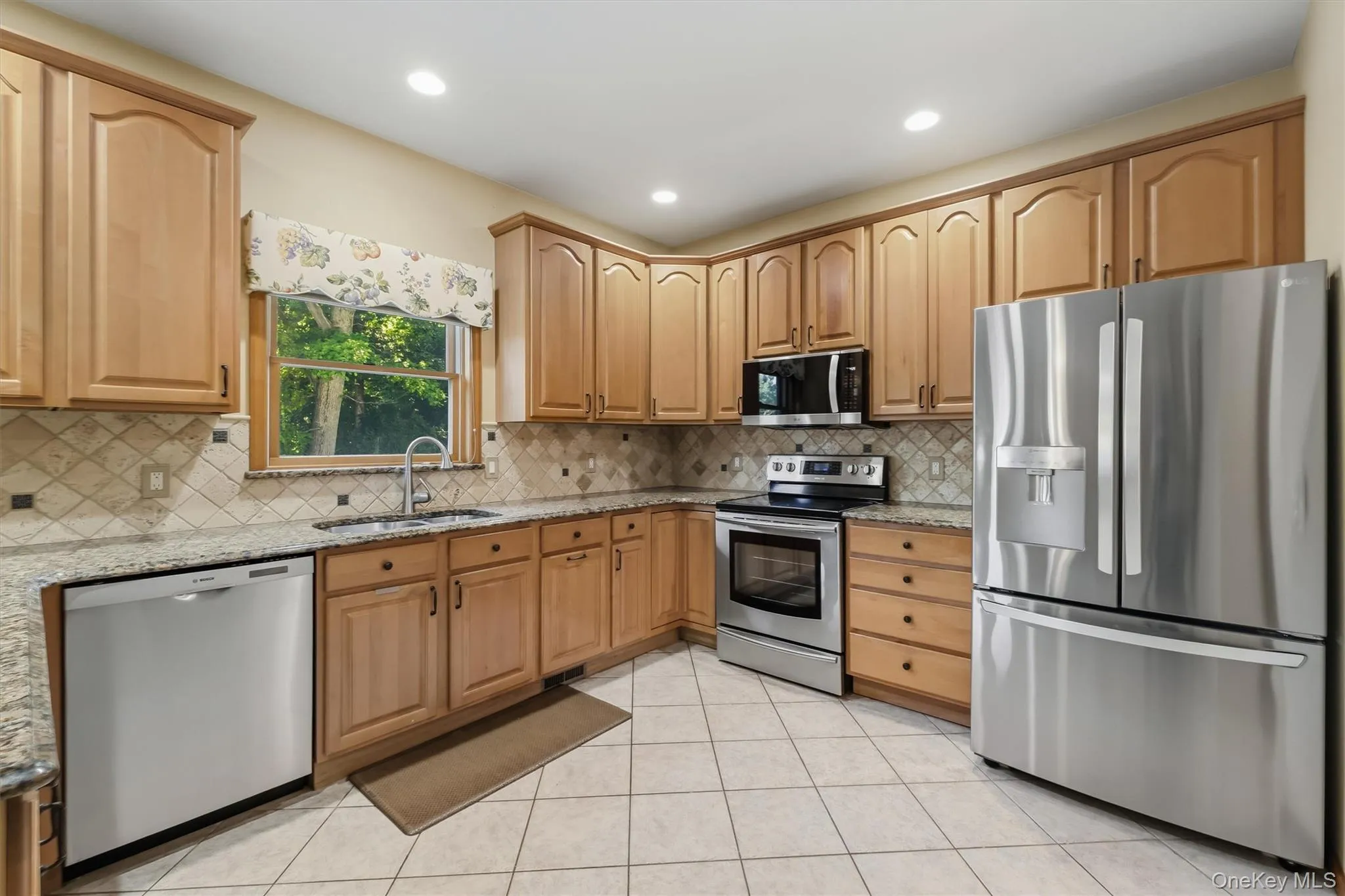 59 Hollyberry Drive, East Fishkill, NY, 4 Bedrooms Bedrooms, 14 Rooms Rooms,2 BathroomsBathrooms,Residential,For Rent,Hollyberry,0,1034230 59 Hollyberry Drive, East Fishkill, NY, 4 Bedrooms Bedrooms, 14 Rooms Rooms,2 BathroomsBathrooms,Residential,For Rent,Hollyberry,0,1034230