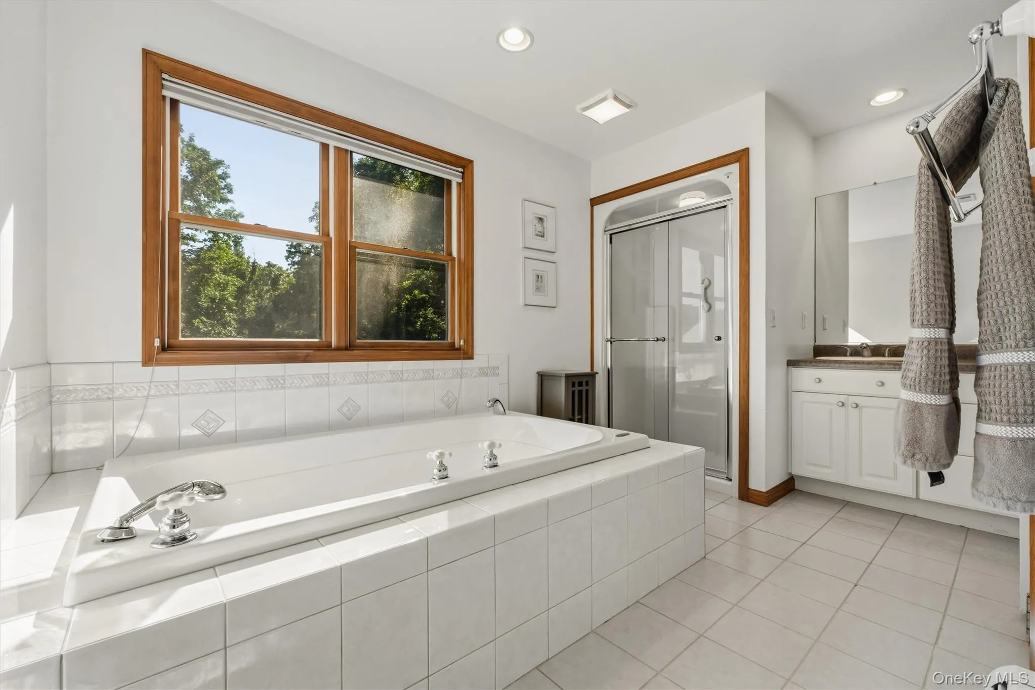 59 Hollyberry Drive, East Fishkill, NY, 4 Bedrooms Bedrooms, 14 Rooms Rooms,2 BathroomsBathrooms,Residential,For Rent,Hollyberry,0,1034230 59 Hollyberry Drive, East Fishkill, NY, 4 Bedrooms Bedrooms, 14 Rooms Rooms,2 BathroomsBathrooms,Residential,For Rent,Hollyberry,0,1034230