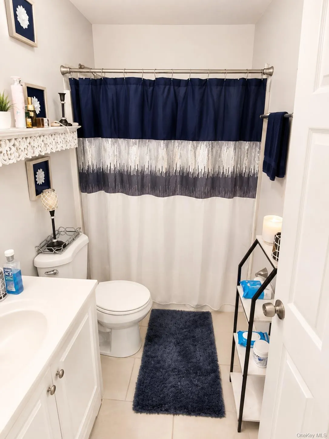 19 Helene Circle, Woodbury, NY, 3 Bedrooms Bedrooms, 8 Rooms Rooms,2 BathroomsBathrooms,Residential,For Rent,Helene,0,1034231 19 Helene Circle, Woodbury, NY, 3 Bedrooms Bedrooms, 8 Rooms Rooms,2 BathroomsBathrooms,Residential,For Rent,Helene,0,1034231