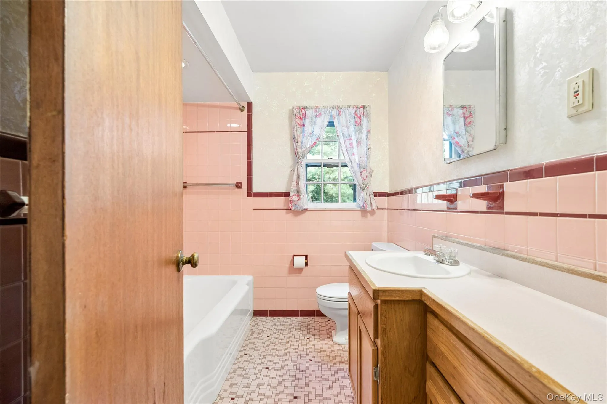 31 Briarwood Drive, Clarkstown, NY, 3 Bedrooms Bedrooms, 6 Rooms Rooms,1 BathroomBathrooms,Residential,For Rent,Briarwood,0,1034246 31 Briarwood Drive, Clarkstown, NY, 3 Bedrooms Bedrooms, 6 Rooms Rooms,1 BathroomBathrooms,Residential,For Rent,Briarwood,0,1034246