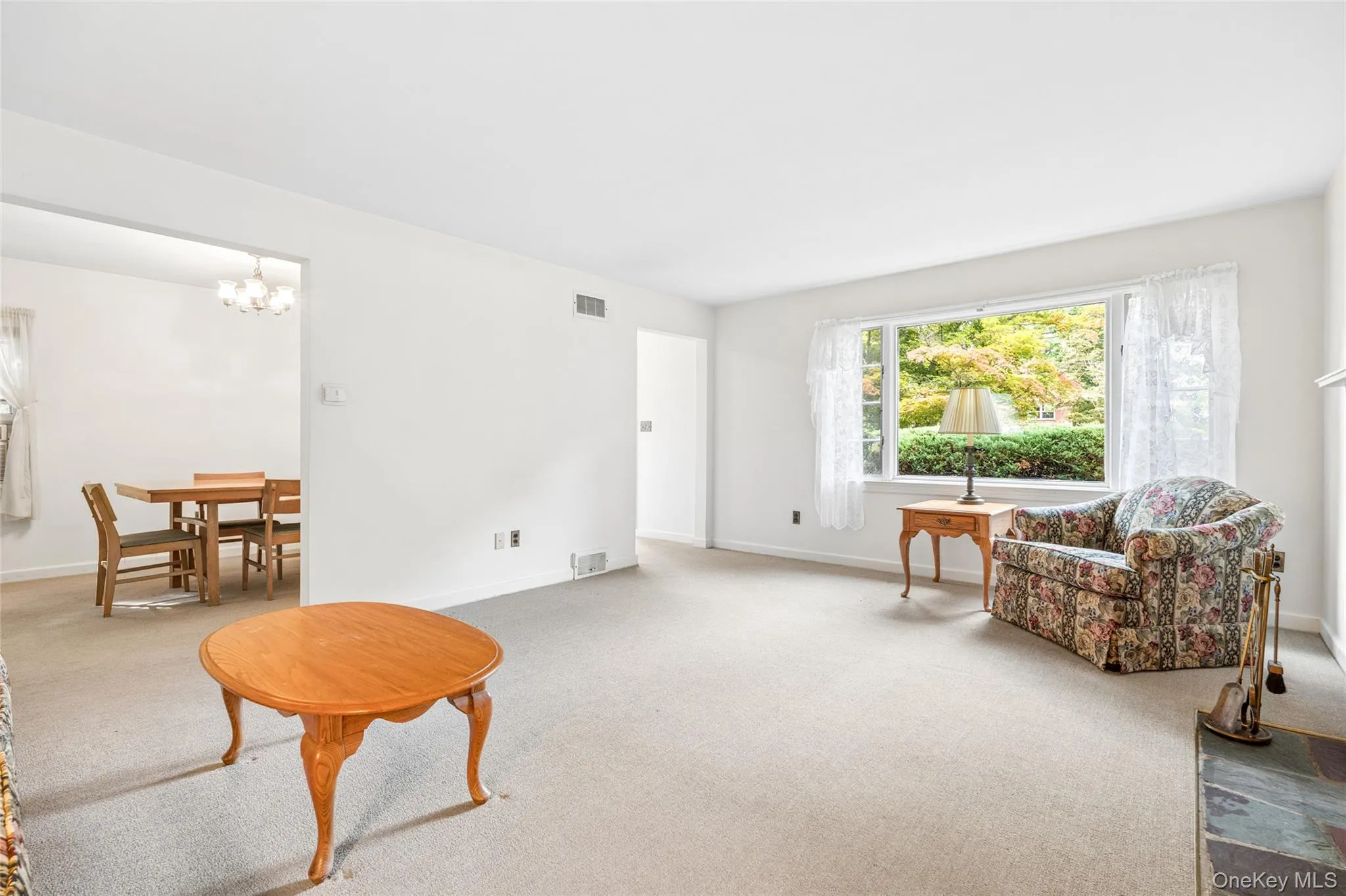 31 Briarwood Drive, Clarkstown, NY, 3 Bedrooms Bedrooms, 6 Rooms Rooms,1 BathroomBathrooms,Residential,For Rent,Briarwood,0,1034246 31 Briarwood Drive, Clarkstown, NY, 3 Bedrooms Bedrooms, 6 Rooms Rooms,1 BathroomBathrooms,Residential,For Rent,Briarwood,0,1034246