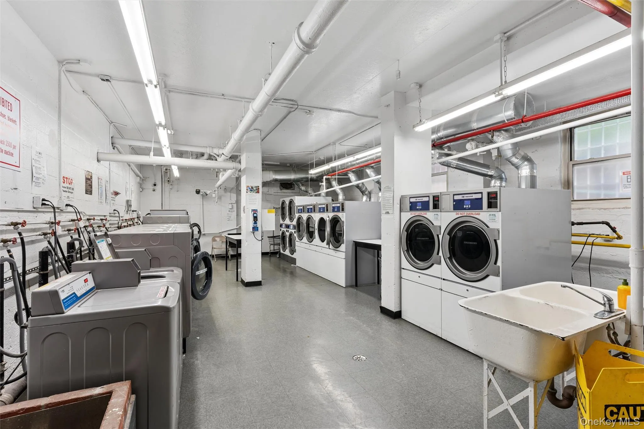 97-37 63rd, New York, NY, 1 Bedroom Bedrooms, 4 Rooms Rooms,1 BathroomBathrooms,Residential,For Rent,63rd,0,1034260 97-37 63rd, New York, NY, 1 Bedroom Bedrooms, 4 Rooms Rooms,1 BathroomBathrooms,Residential,For Rent,63rd,0,1034260