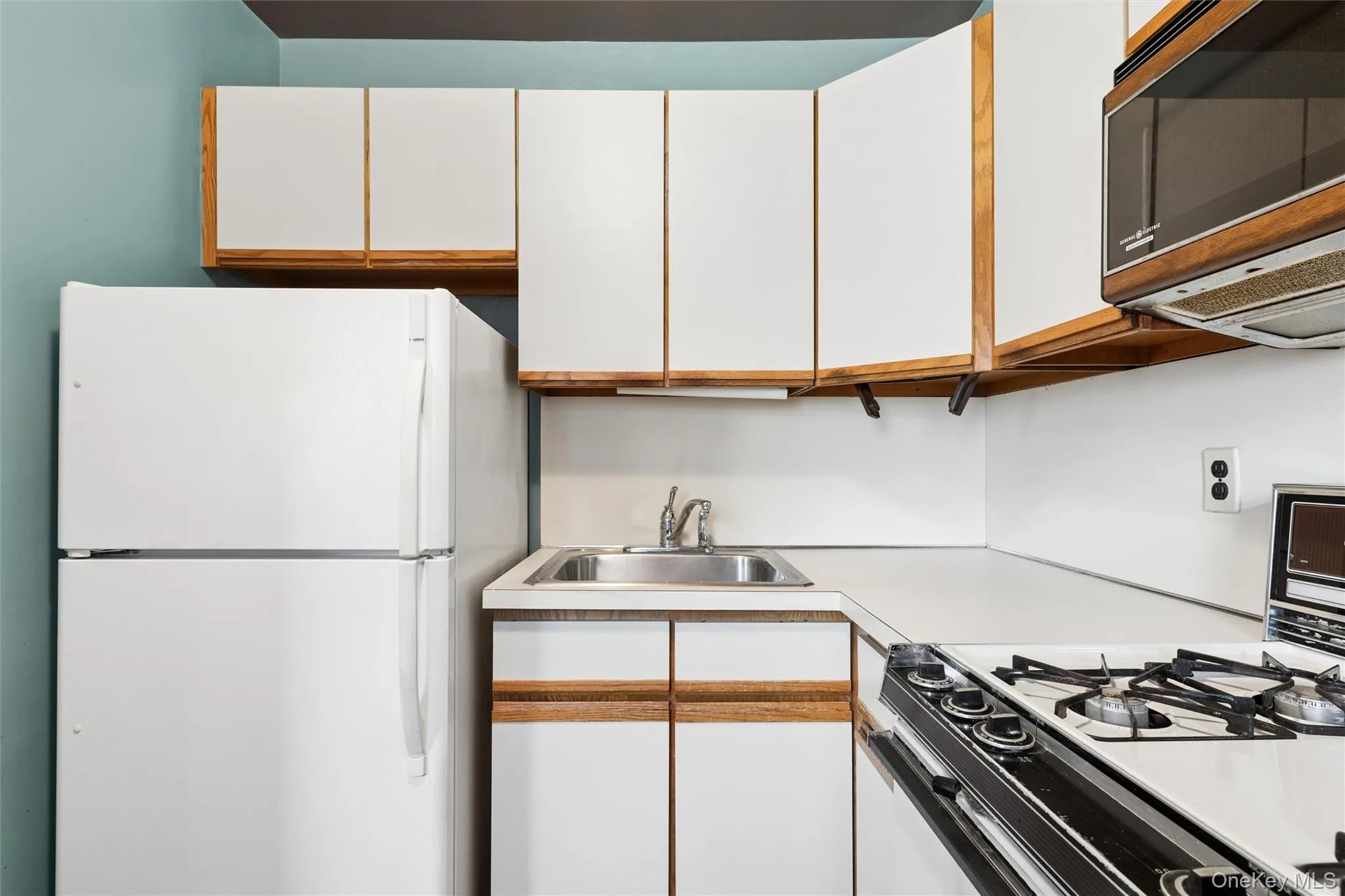 97-37 63rd, New York, NY, 1 Bedroom Bedrooms, 4 Rooms Rooms,1 BathroomBathrooms,Residential,For Rent,63rd,0,1034260 97-37 63rd, New York, NY, 1 Bedroom Bedrooms, 4 Rooms Rooms,1 BathroomBathrooms,Residential,For Rent,63rd,0,1034260
