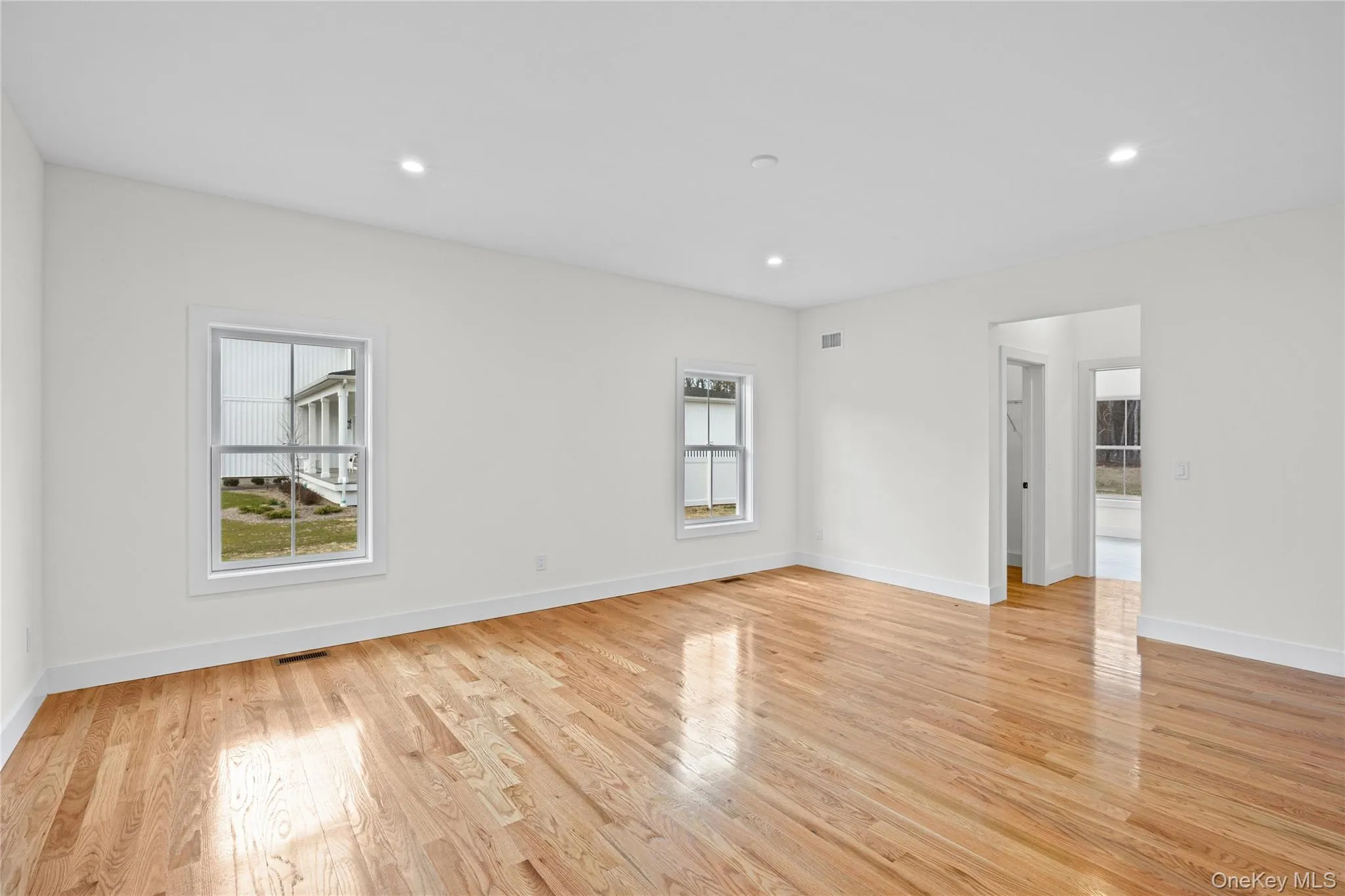 11 Colonels Path, Brookhaven, NY, 4 Bedrooms Bedrooms, 10 Rooms Rooms,2 BathroomsBathrooms,Residential,For Rent,Colonels,0,1034265 11 Colonels Path, Brookhaven, NY, 4 Bedrooms Bedrooms, 10 Rooms Rooms,2 BathroomsBathrooms,Residential,For Rent,Colonels,0,1034265