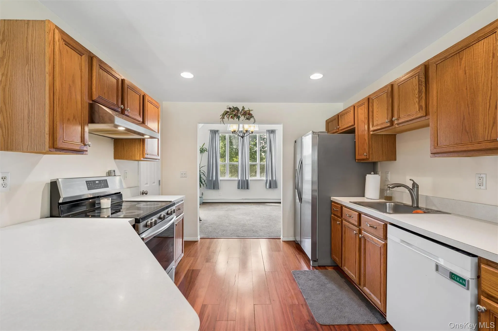 7 Jarvis Lane, Brookhaven, NY, 3 Bedrooms Bedrooms, 6 Rooms Rooms,2 BathroomsBathrooms,Residential,For Rent,Jarvis,0,1034267 7 Jarvis Lane, Brookhaven, NY, 3 Bedrooms Bedrooms, 6 Rooms Rooms,2 BathroomsBathrooms,Residential,For Rent,Jarvis,0,1034267