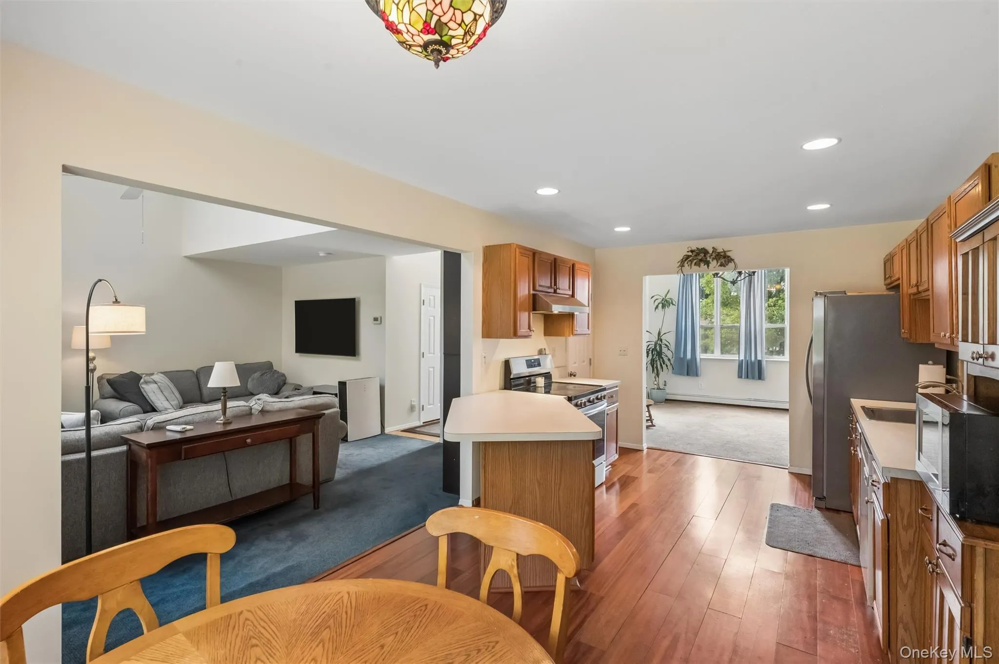 7 Jarvis Lane, Brookhaven, NY, 3 Bedrooms Bedrooms, 6 Rooms Rooms,2 BathroomsBathrooms,Residential,For Rent,Jarvis,0,1034267 7 Jarvis Lane, Brookhaven, NY, 3 Bedrooms Bedrooms, 6 Rooms Rooms,2 BathroomsBathrooms,Residential,For Rent,Jarvis,0,1034267