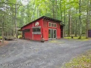 323 Beaverkill Road, Marbletown, NY, 3 Bedrooms Bedrooms, 6 Rooms Rooms,2 BathroomsBathrooms,Residential,For Rent,Beaverkill,0,1034273 323 Beaverkill Road, Marbletown, NY, 3 Bedrooms Bedrooms, 6 Rooms Rooms,2 BathroomsBathrooms,Residential,For Rent,Beaverkill,0,1034273