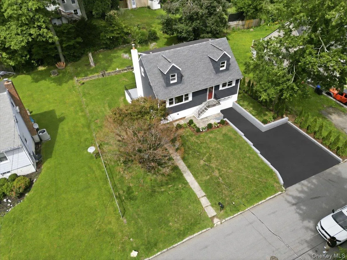 60 Duell Road, Greenburgh, NY, 4 Bedrooms Bedrooms, 7 Rooms Rooms,1 BathroomBathrooms,Residential,For Rent,Duell,0,1034274 60 Duell Road, Greenburgh, NY, 4 Bedrooms Bedrooms, 7 Rooms Rooms,1 BathroomBathrooms,Residential,For Rent,Duell,0,1034274