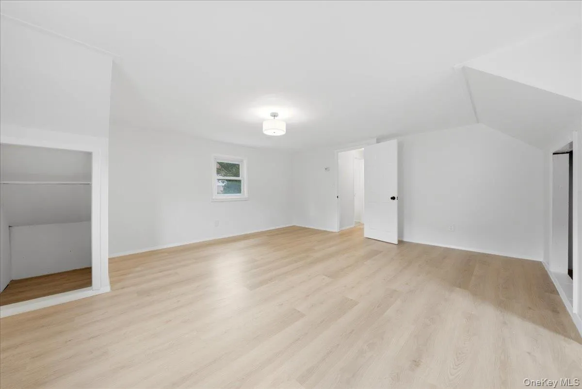 60 Duell Road, Greenburgh, NY, 4 Bedrooms Bedrooms, 7 Rooms Rooms,1 BathroomBathrooms,Residential,For Rent,Duell,0,1034274 60 Duell Road, Greenburgh, NY, 4 Bedrooms Bedrooms, 7 Rooms Rooms,1 BathroomBathrooms,Residential,For Rent,Duell,0,1034274