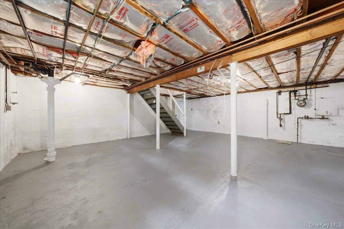 60 Duell Road, Greenburgh, NY, 4 Bedrooms Bedrooms, 7 Rooms Rooms,1 BathroomBathrooms,Residential,For Rent,Duell,0,1034274 60 Duell Road, Greenburgh, NY, 4 Bedrooms Bedrooms, 7 Rooms Rooms,1 BathroomBathrooms,Residential,For Rent,Duell,0,1034274