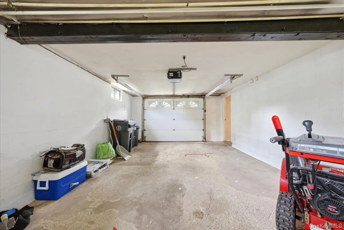 60 Duell Road, Greenburgh, NY, 4 Bedrooms Bedrooms, 7 Rooms Rooms,1 BathroomBathrooms,Residential,For Rent,Duell,0,1034274 60 Duell Road, Greenburgh, NY, 4 Bedrooms Bedrooms, 7 Rooms Rooms,1 BathroomBathrooms,Residential,For Rent,Duell,0,1034274