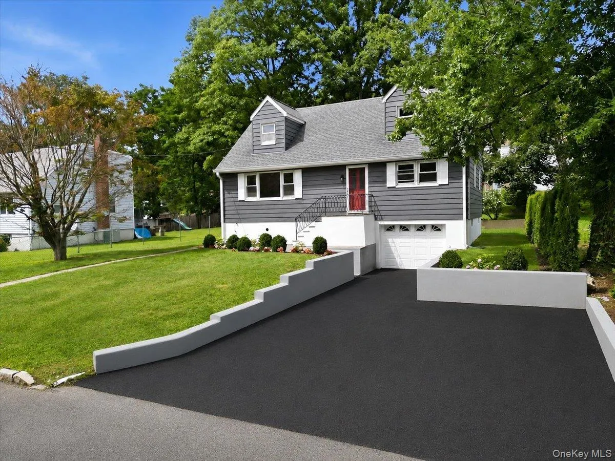 60 Duell Road, Greenburgh, NY, 4 Bedrooms Bedrooms, 7 Rooms Rooms,1 BathroomBathrooms,Residential,For Rent,Duell,0,1034274 60 Duell Road, Greenburgh, NY, 4 Bedrooms Bedrooms, 7 Rooms Rooms,1 BathroomBathrooms,Residential,For Rent,Duell,0,1034274