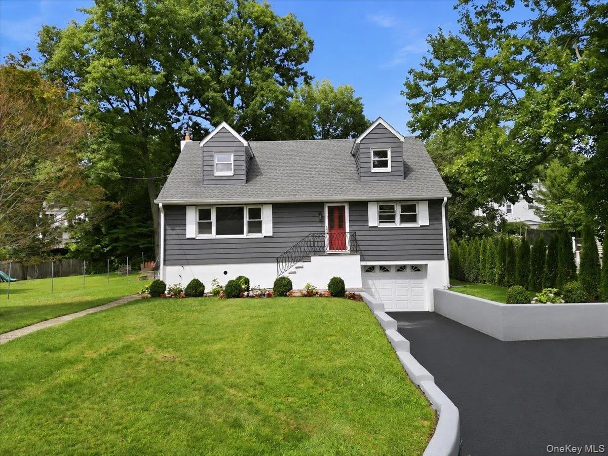 60 Duell Road, Greenburgh, NY, 4 Bedrooms Bedrooms, 7 Rooms Rooms,1 BathroomBathrooms,Residential,For Rent,Duell,0,1034274 60 Duell Road, Greenburgh, NY, 4 Bedrooms Bedrooms, 7 Rooms Rooms,1 BathroomBathrooms,Residential,For Rent,Duell,0,1034274