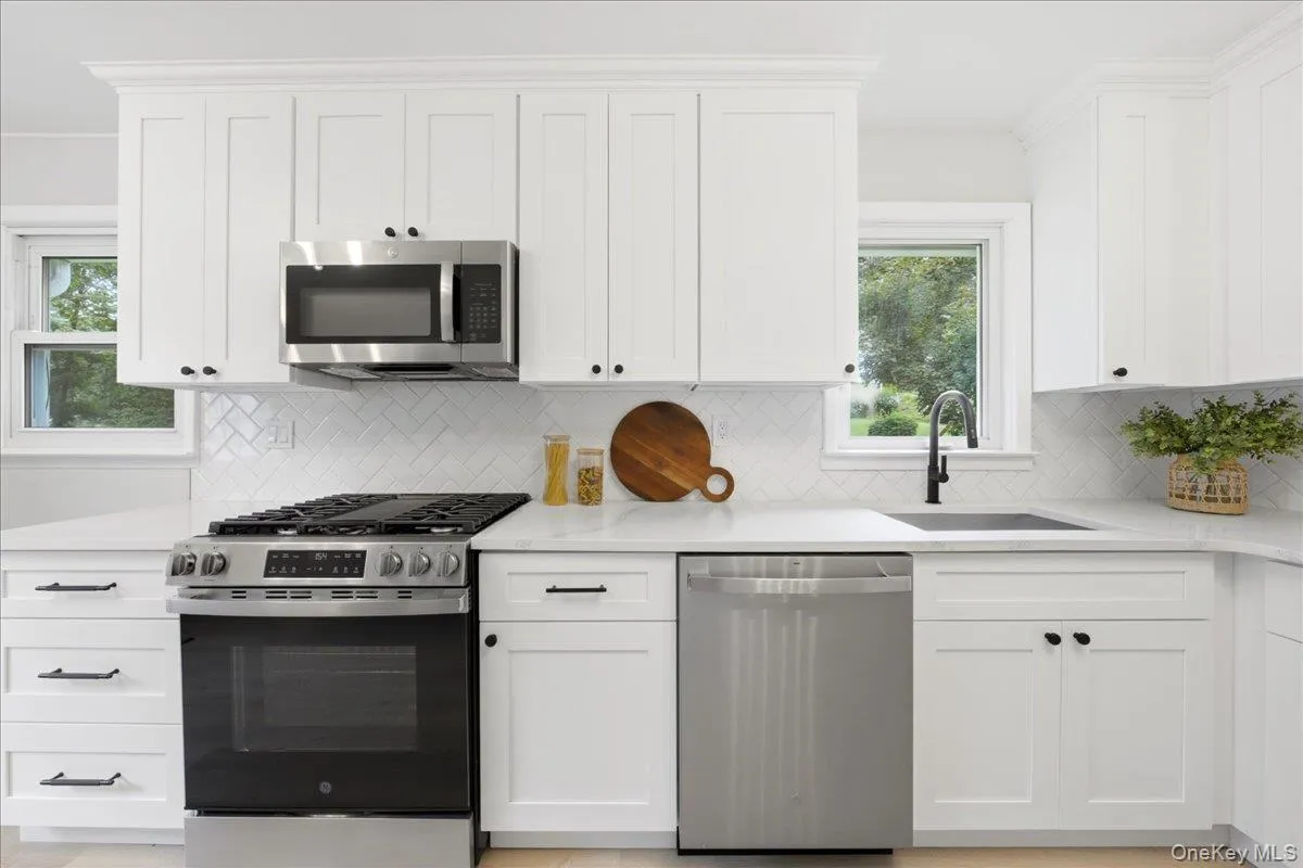 60 Duell Road, Greenburgh, NY, 4 Bedrooms Bedrooms, 7 Rooms Rooms,1 BathroomBathrooms,Residential,For Rent,Duell,0,1034274 60 Duell Road, Greenburgh, NY, 4 Bedrooms Bedrooms, 7 Rooms Rooms,1 BathroomBathrooms,Residential,For Rent,Duell,0,1034274