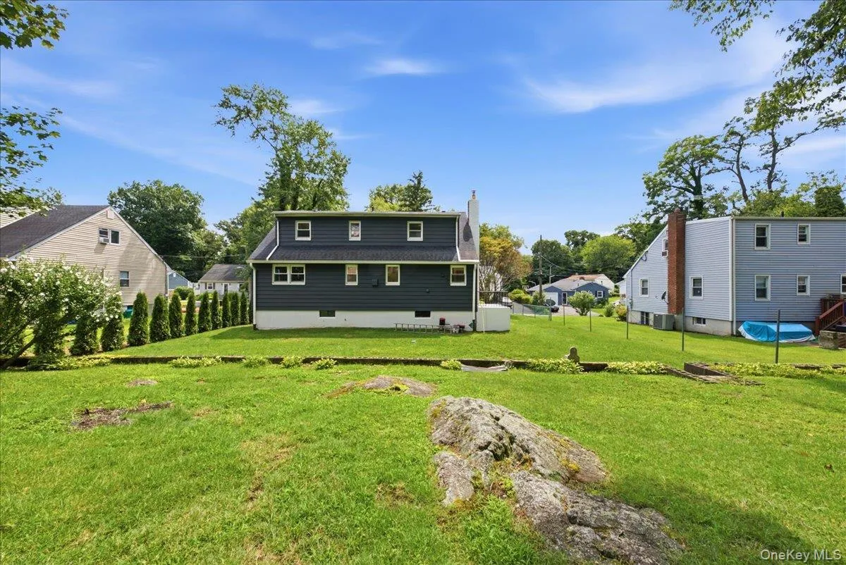 60 Duell Road, Greenburgh, NY, 4 Bedrooms Bedrooms, 7 Rooms Rooms,1 BathroomBathrooms,Residential,For Rent,Duell,0,1034274 60 Duell Road, Greenburgh, NY, 4 Bedrooms Bedrooms, 7 Rooms Rooms,1 BathroomBathrooms,Residential,For Rent,Duell,0,1034274