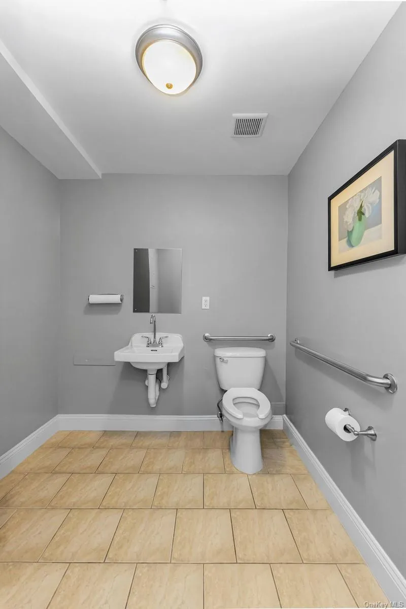23 West 73rd Street #101 Room 4, New York, NY, ,Commercial Lease,For Rent,West 73rd Street #101 Room 4,0,1034281 23 West 73rd Street #101 Room 4, New York, NY, ,Commercial Lease,For Rent,West 73rd Street #101 Room 4,0,1034281