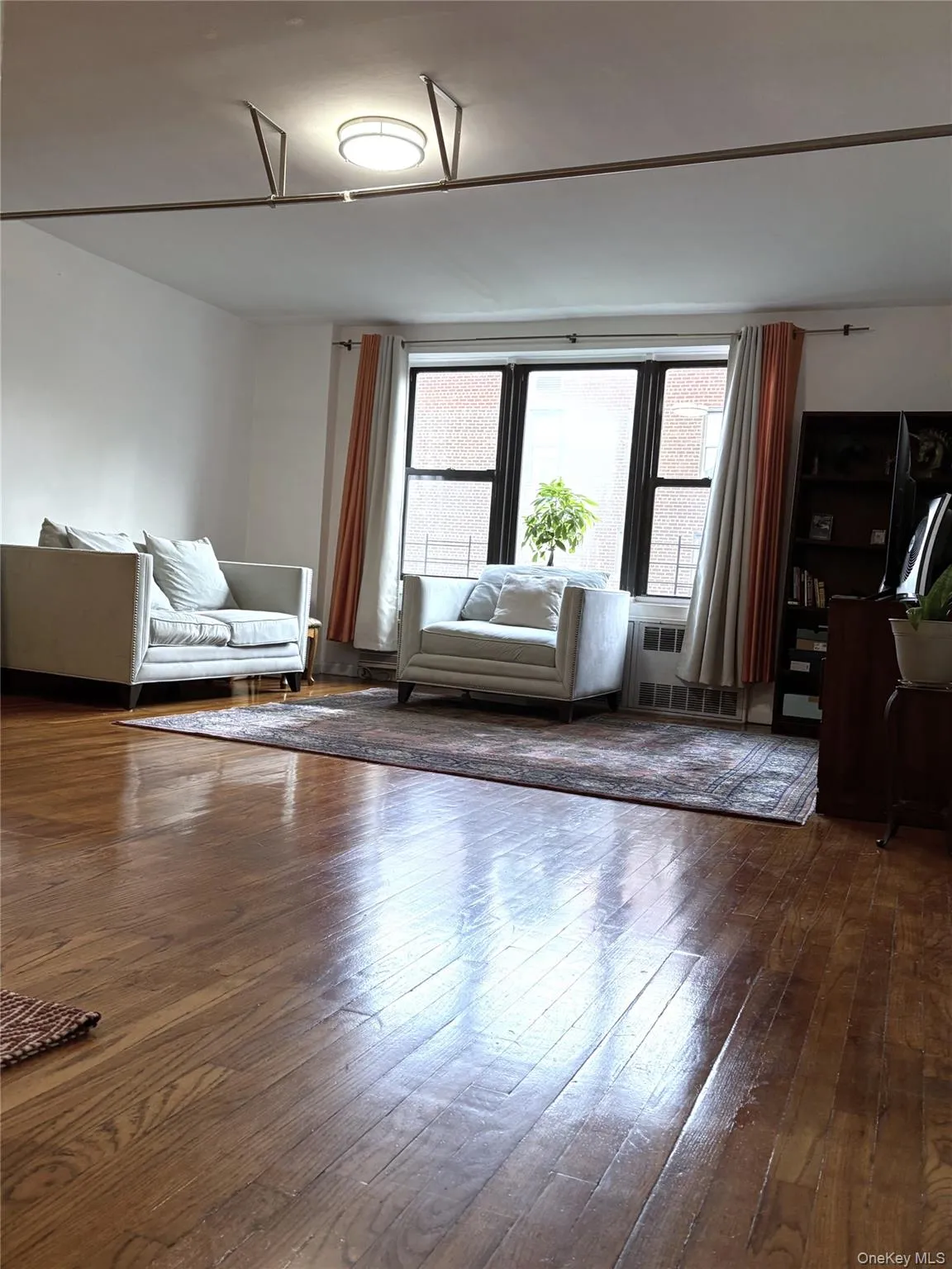 41-31 51st Street, New York, NY, 1 Bedroom Bedrooms, 4 Rooms Rooms,1 BathroomBathrooms,Residential,For Rent,51st,0,1034283 41-31 51st Street, New York, NY, 1 Bedroom Bedrooms, 4 Rooms Rooms,1 BathroomBathrooms,Residential,For Rent,51st,0,1034283