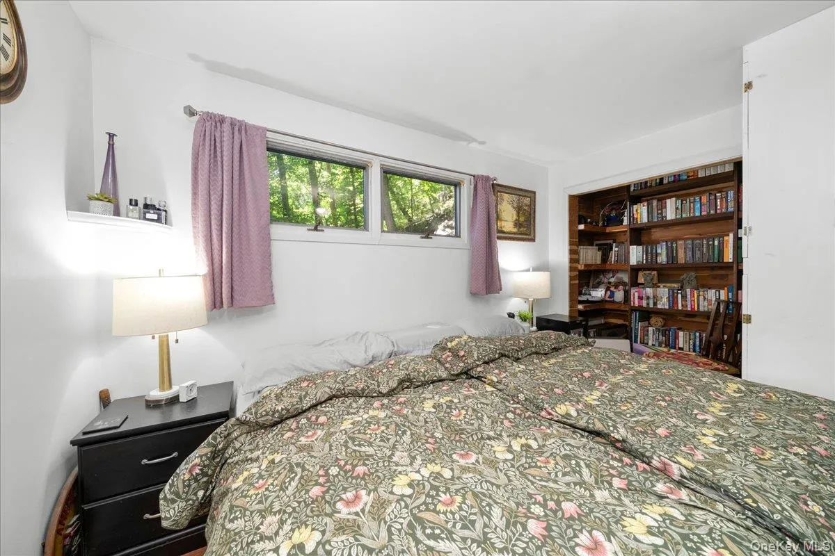 42 Deer Trail, Warwick (town), NY, 3 Bedrooms Bedrooms, 6 Rooms Rooms,1 BathroomBathrooms,Residential,For Rent,Deer,0,1034300 42 Deer Trail, Warwick (town), NY, 3 Bedrooms Bedrooms, 6 Rooms Rooms,1 BathroomBathrooms,Residential,For Rent,Deer,0,1034300
