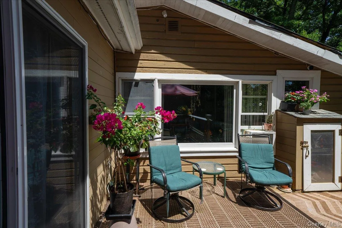 42 Deer Trail, Warwick (town), NY, 3 Bedrooms Bedrooms, 6 Rooms Rooms,1 BathroomBathrooms,Residential,For Rent,Deer,0,1034300 42 Deer Trail, Warwick (town), NY, 3 Bedrooms Bedrooms, 6 Rooms Rooms,1 BathroomBathrooms,Residential,For Rent,Deer,0,1034300
