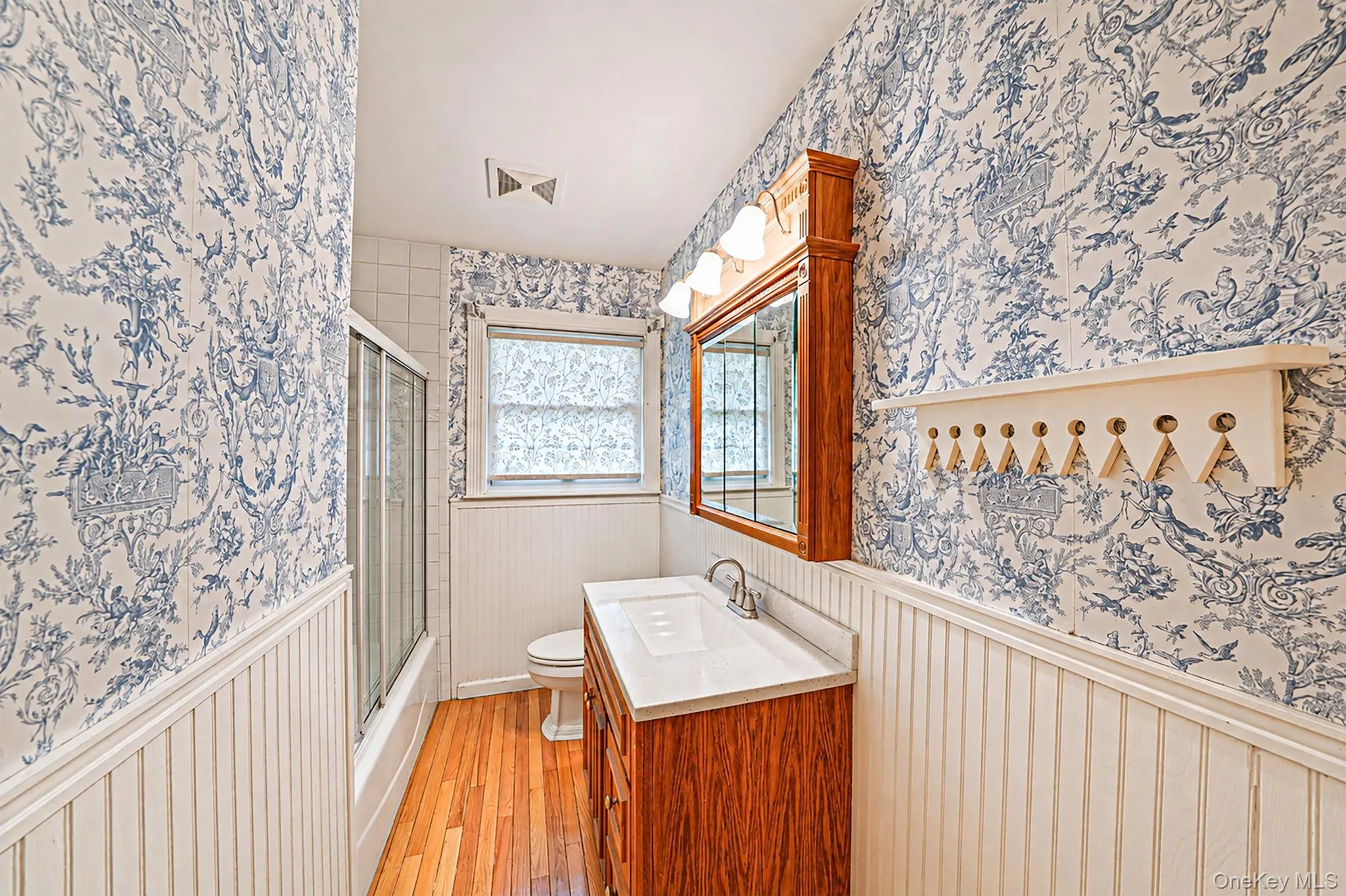 16 Jackson Avenue, Brookhaven, NY, 3 Bedrooms Bedrooms, 8 Rooms Rooms,1 BathroomBathrooms,Residential,For Rent,Jackson,0,1034301 16 Jackson Avenue, Brookhaven, NY, 3 Bedrooms Bedrooms, 8 Rooms Rooms,1 BathroomBathrooms,Residential,For Rent,Jackson,0,1034301