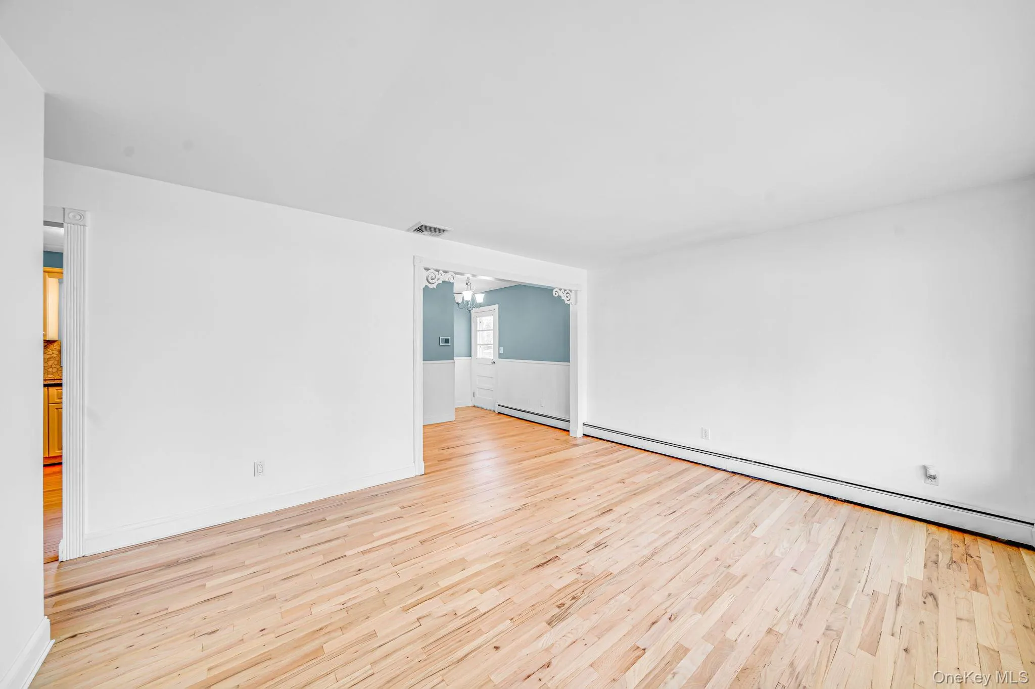 16 Jackson Avenue, Brookhaven, NY, 3 Bedrooms Bedrooms, 8 Rooms Rooms,1 BathroomBathrooms,Residential,For Rent,Jackson,0,1034301 16 Jackson Avenue, Brookhaven, NY, 3 Bedrooms Bedrooms, 8 Rooms Rooms,1 BathroomBathrooms,Residential,For Rent,Jackson,0,1034301